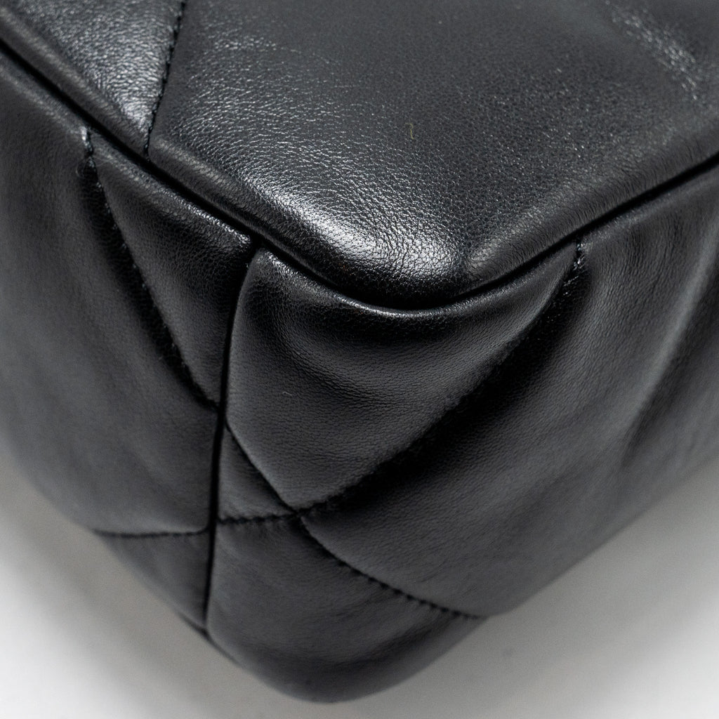 CHANEL SMALL 19 BAG LAMBSKIN BLACK MULTICOLOUR HARDWARE (MICROCHIP)