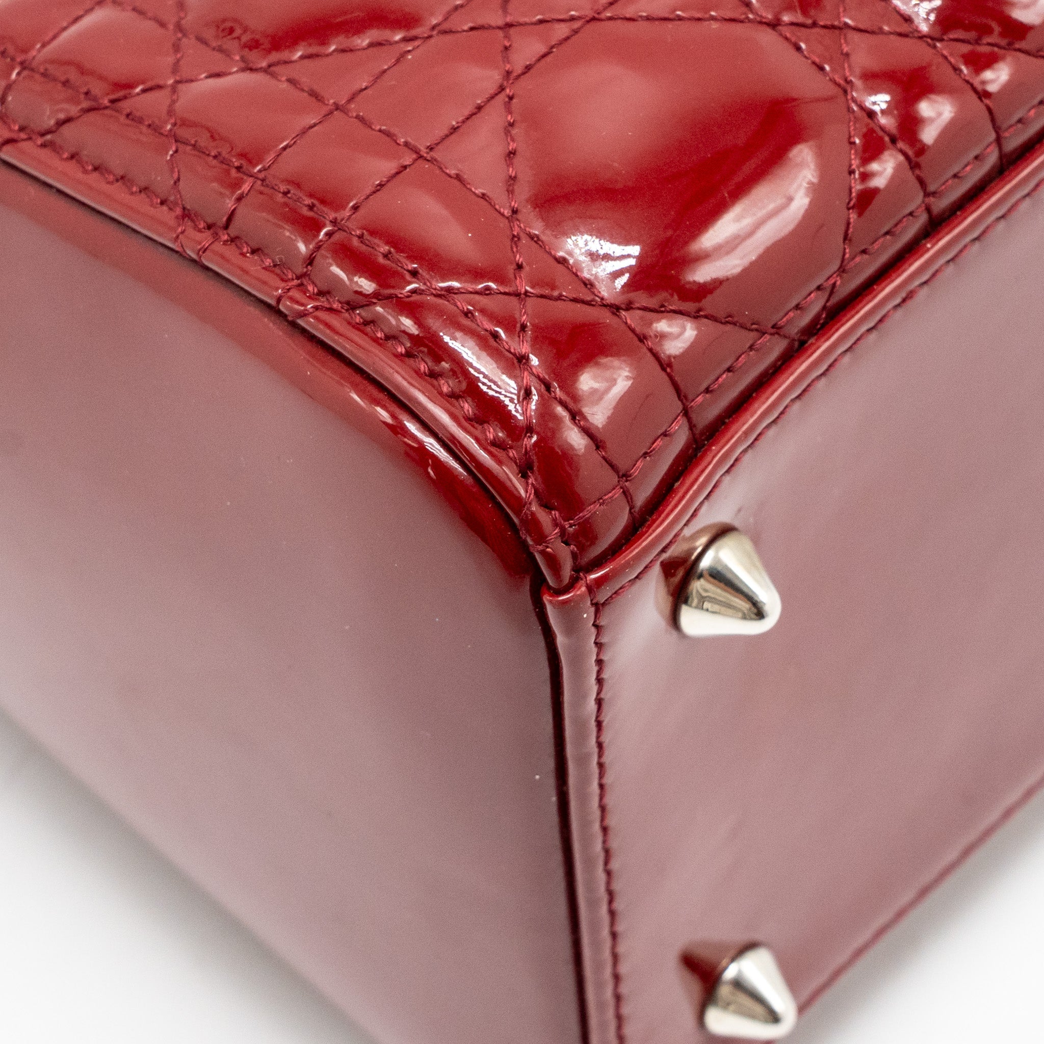 DIOR MEDIUM LADY DIOR PATENT RED SHW