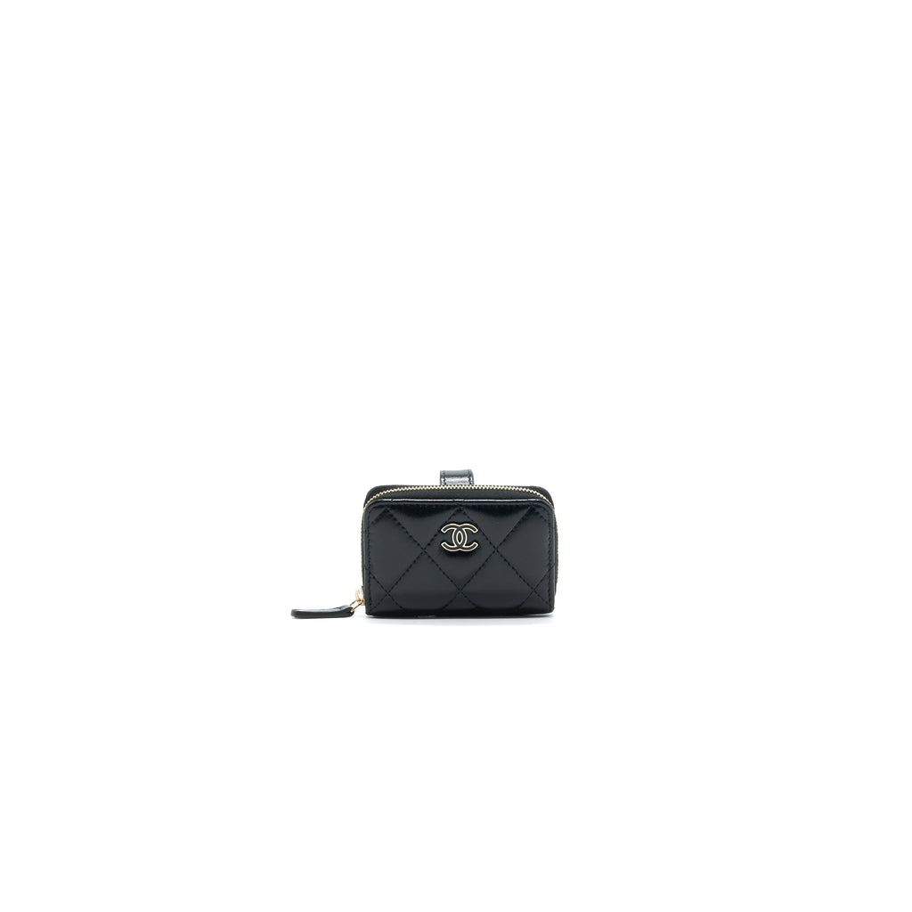 CHANEL ZIPPED COIN PURSE BRACELETS IN SHINY LAMBSKIN