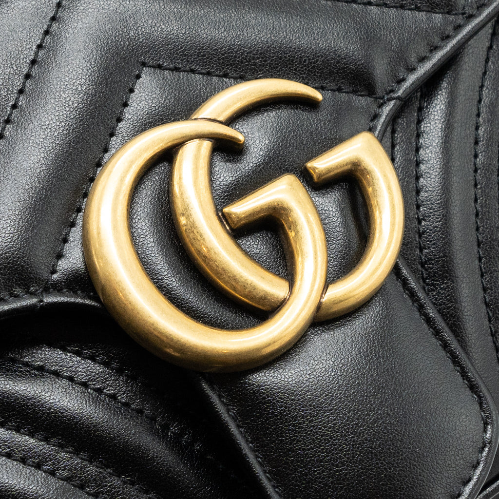 GUCCI SMALL MARMONT BAG CALFSKIN BLACK GHW