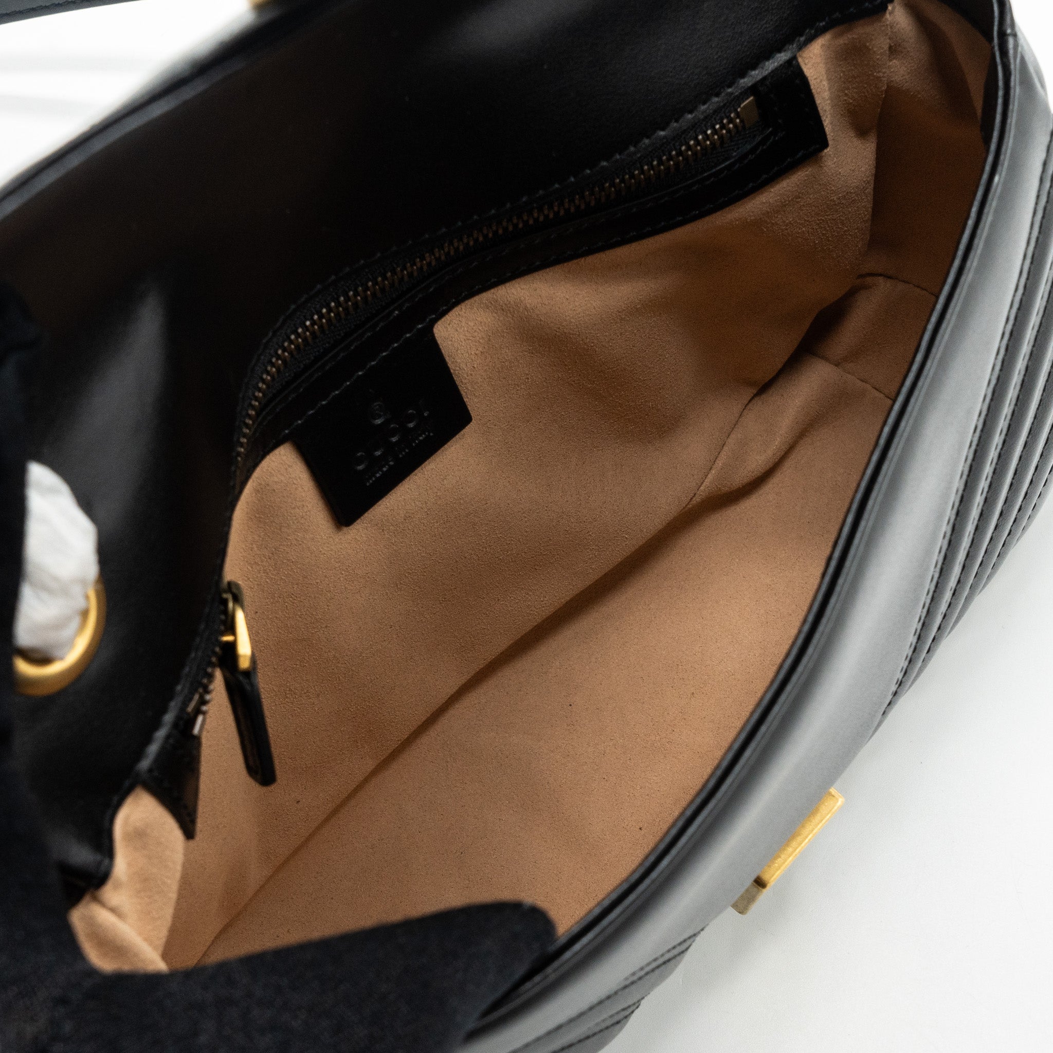 GUCCI SMALL MARMONT BAG CALFSKIN BLACK GHW