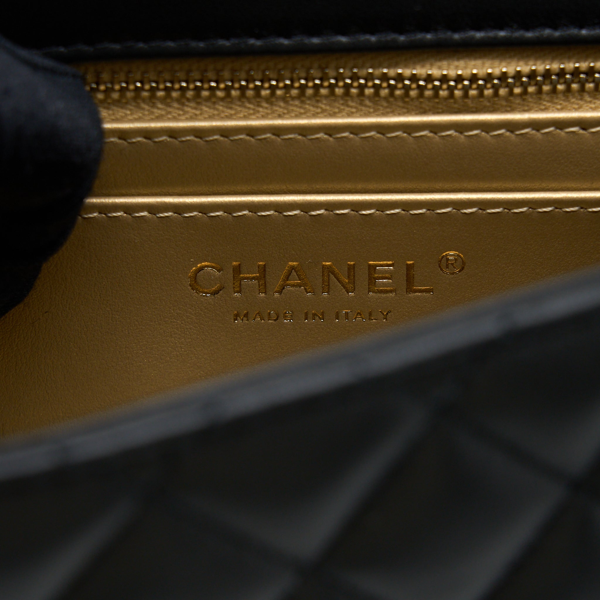 CHANEL 23C PEARL CRUSH MINI SQUARE FLAP BAG LAMBSKIN BLACK LGHW (MICROCHIP)