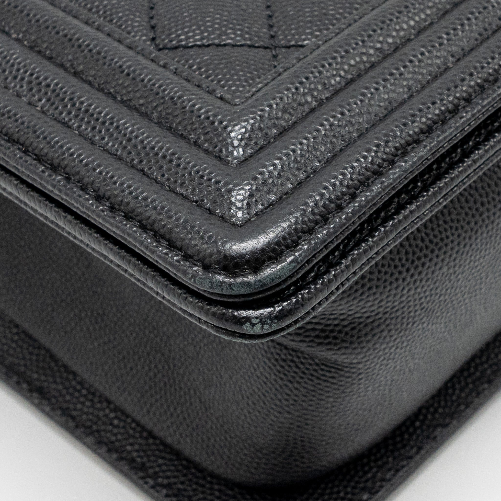 CHANEL MEDIUM BOY BAG CAVIAR BLACK SHW