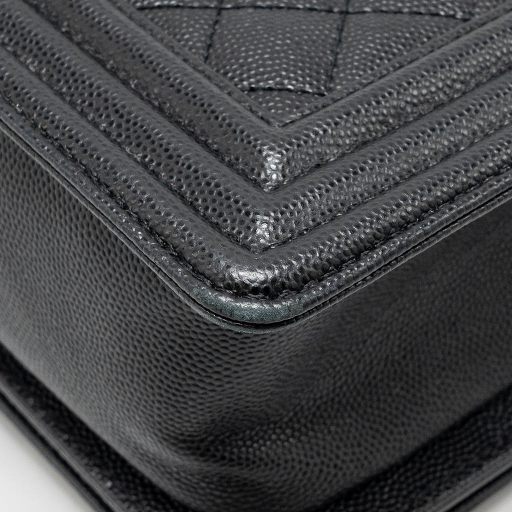 CHANEL MEDIUM BOY BAG CAVIAR BLACK SHW