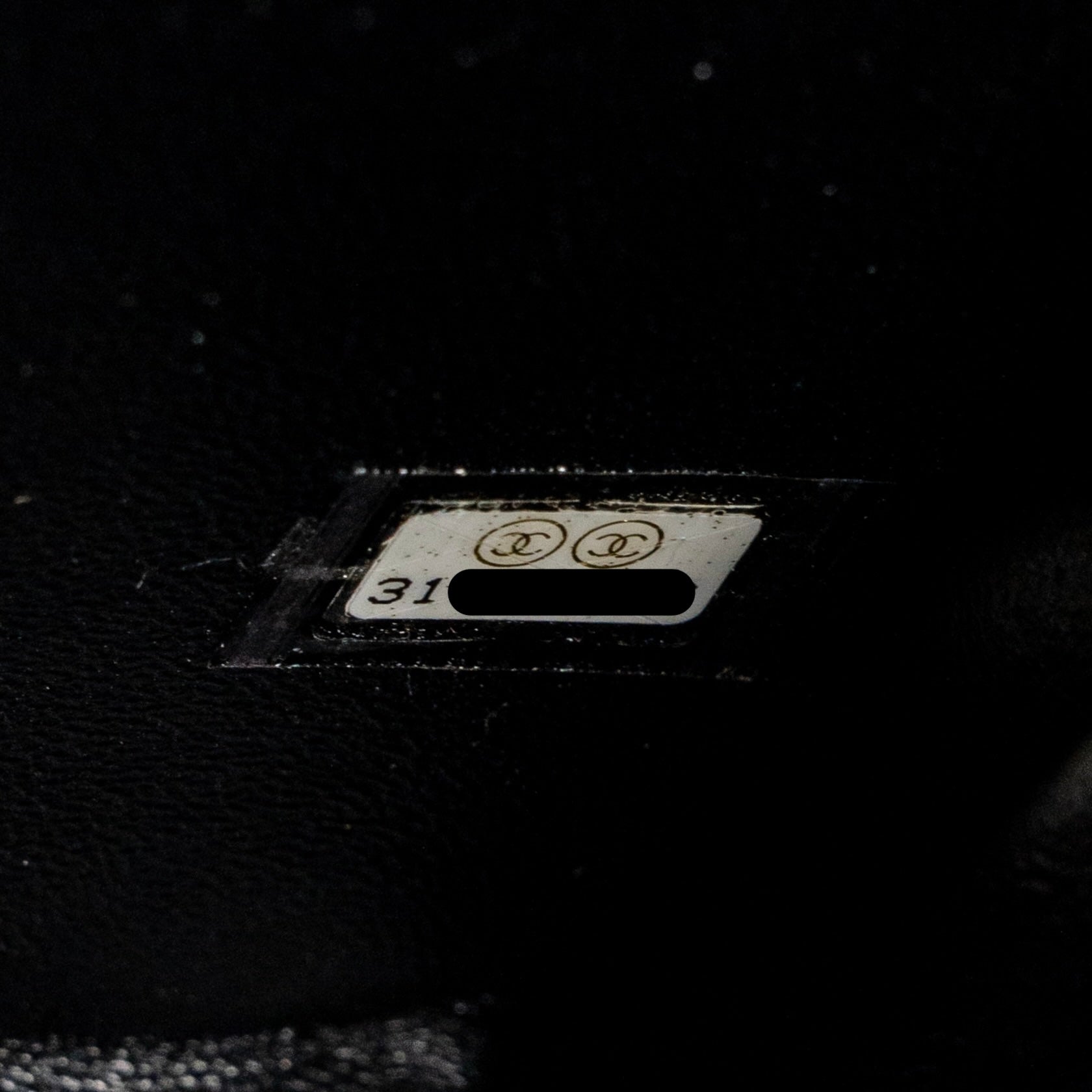 CHANEL N.5 PERFUME BOX MINAUDIERE CLUTCH LIMITED EDITION LAMBSKIN/ENAMEL WHITE/BLACK GHW