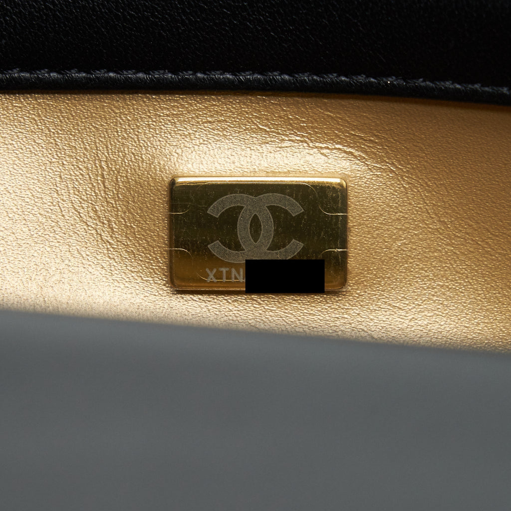 CHANEL 22C PEARL CRUSH MINI RECTANGULAR LAMBSKIN BLACK GHW (MICROCHIP)