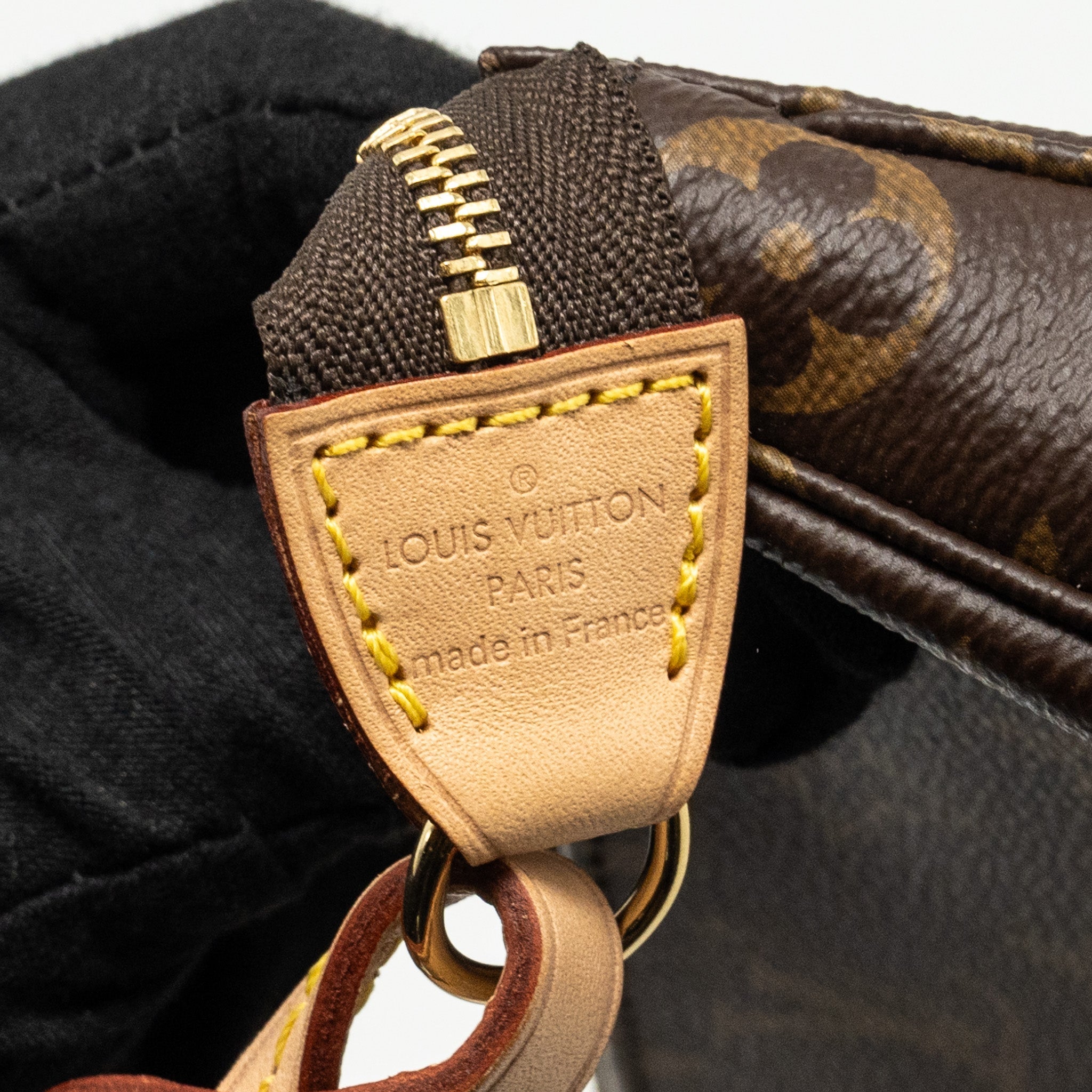 LOUIS VUITTON POCHETTE ACCESSORIES MONOGRAM CANVAS GHW