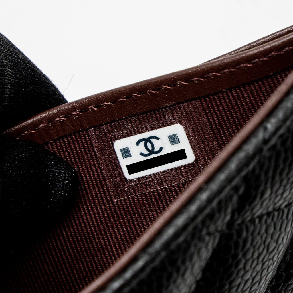 CHANEL CLASSIC COMPACT WALLET CAVIAR BLACK LGHW (MICROCHIP)