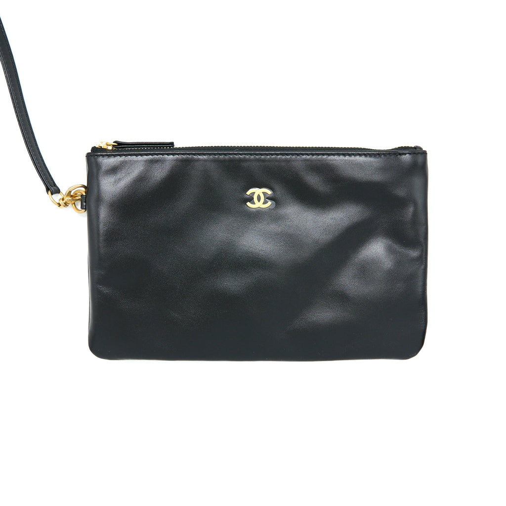 CHANEL MEDIUM 22 BAG SHINY CALFSKIN BLACK GHW (MICROCHIP)