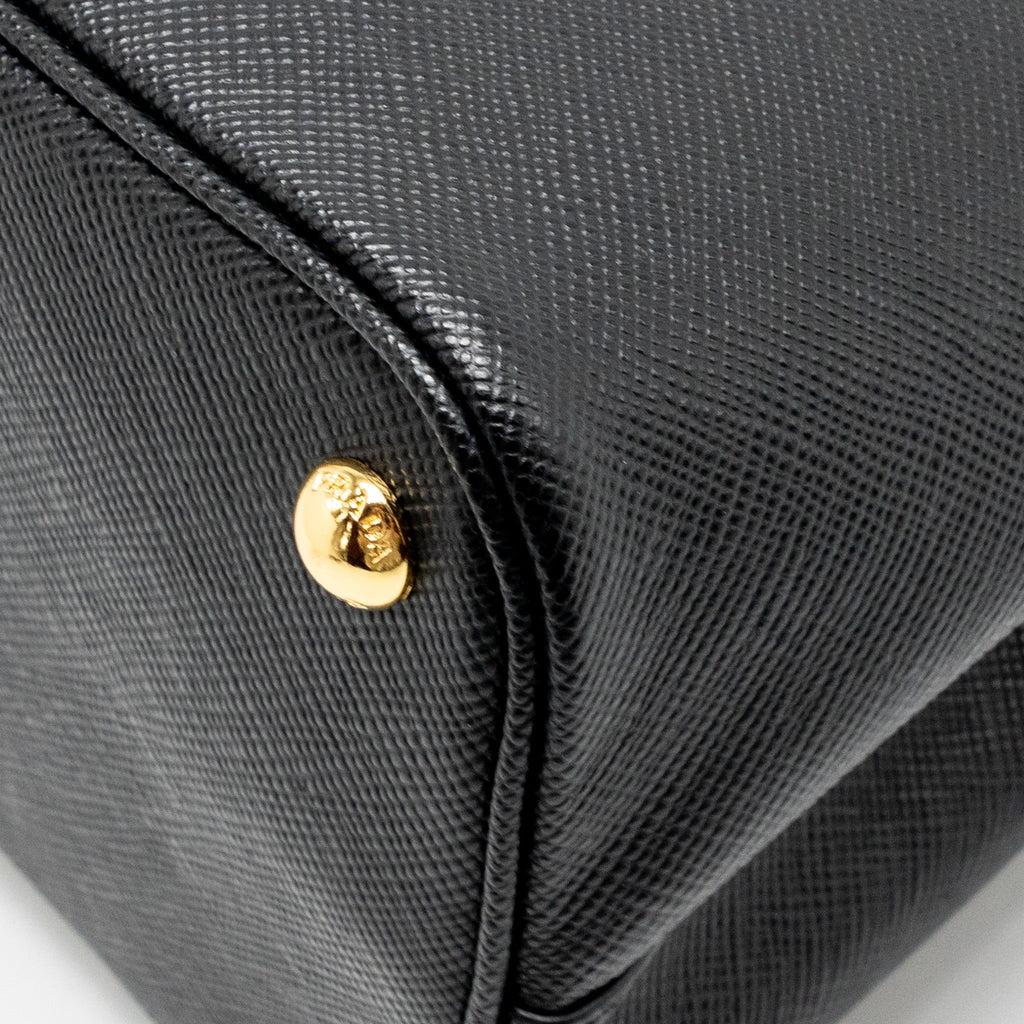 PRADA MEDIUM SAFFIANO CUIR TOTE BAG LEATHER BLACK/FUOCO GHW
