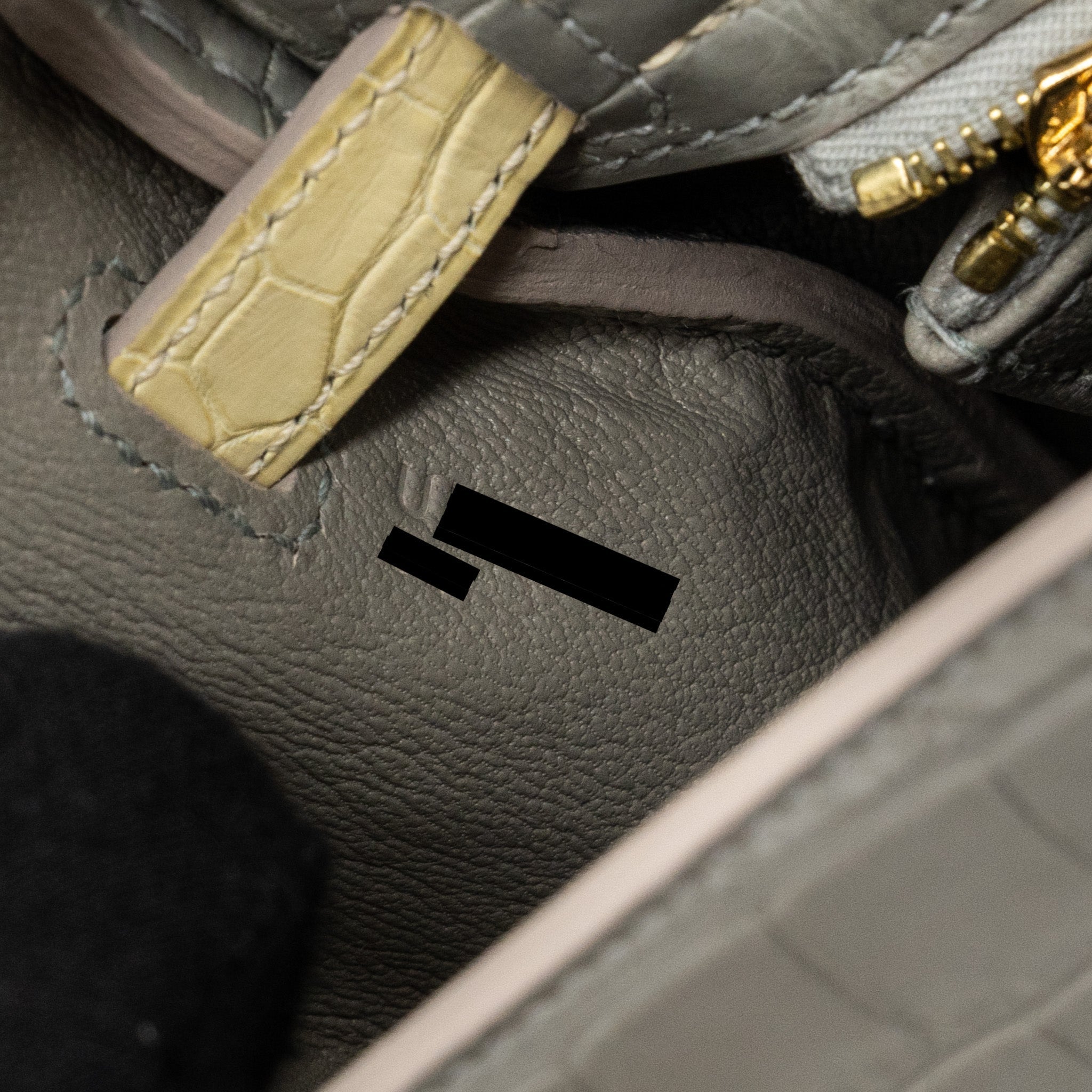 HERMES KELLY 25 ALLIGATOR MISSISSIPPIENSIS MATT GRIS PERLE / VANIELLE LGHW
