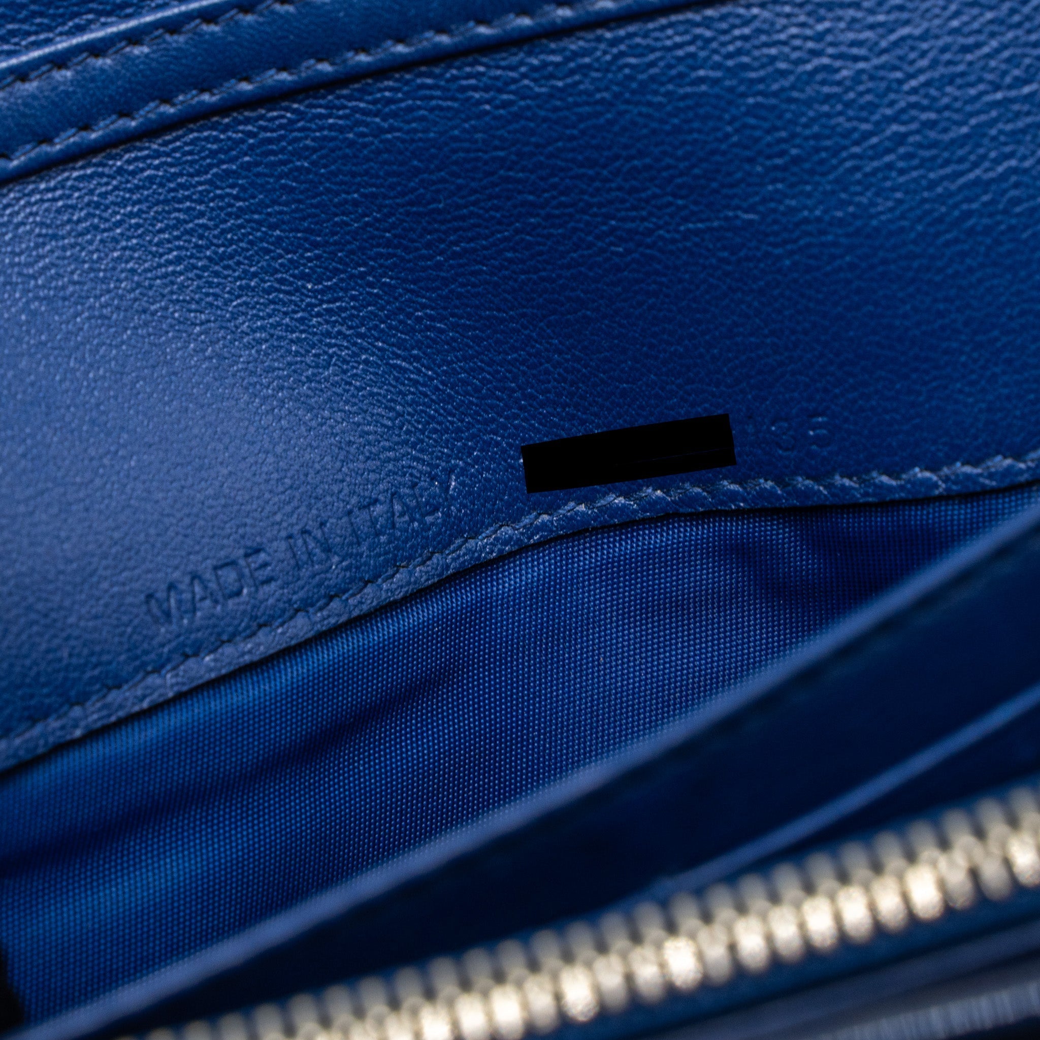 DIOR FLAP WALLET WITH CHAIN PATENT BLUE SHW
