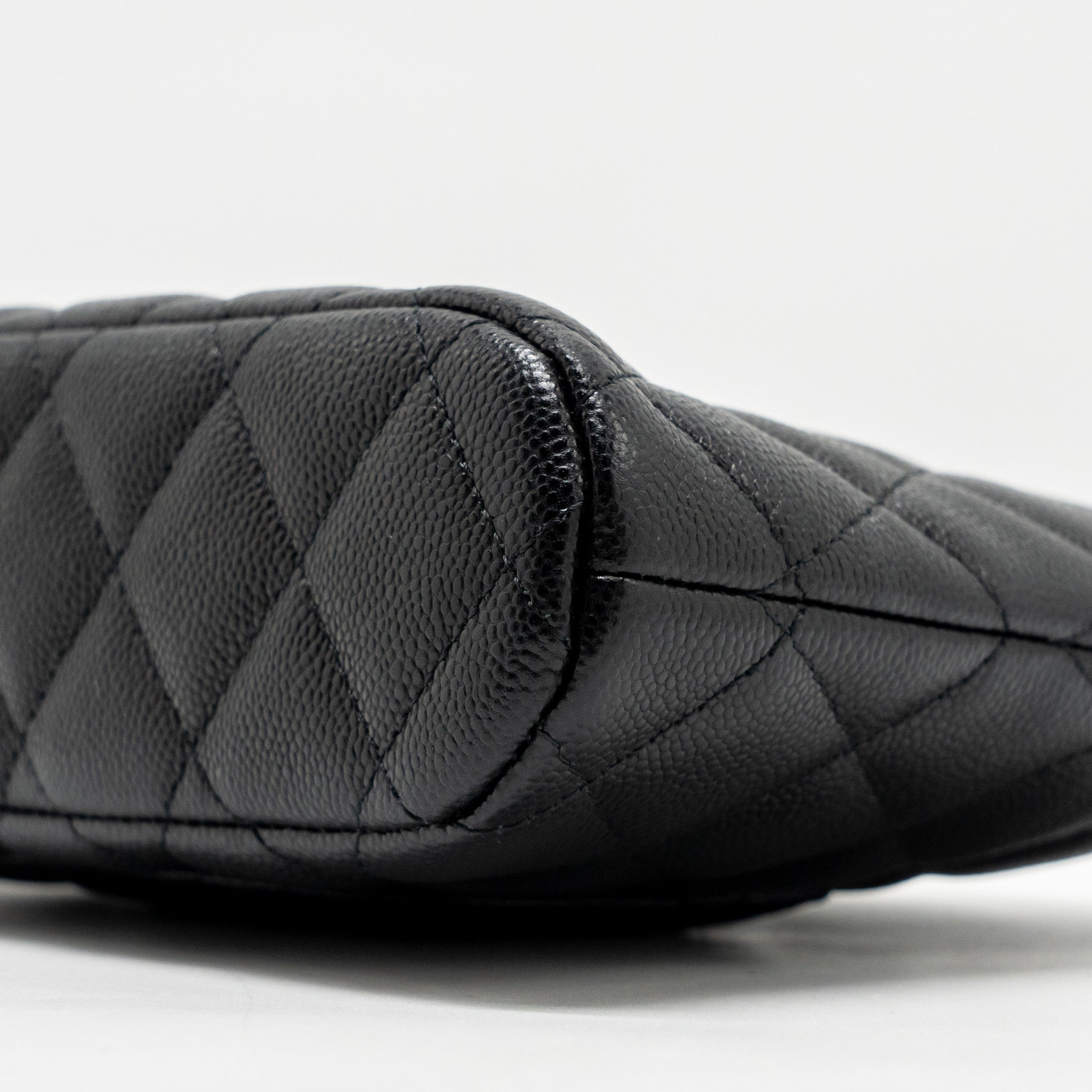 CHANEL CLASSIC CC CLUTCH WITH CHAIN CAVIAR BLACK LGHW (MICROCHIP)
