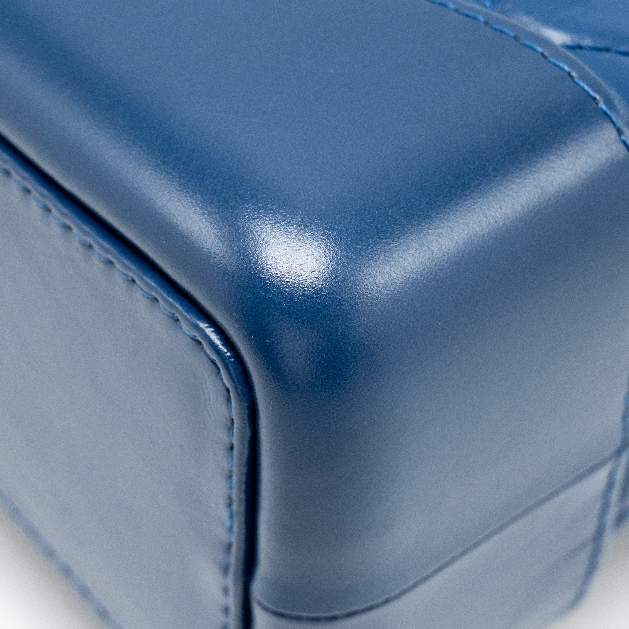 CHANEL GABRIELLE BACKPACK AGED CALFSKIN BLUE MULTICOLOUR HARDWARE