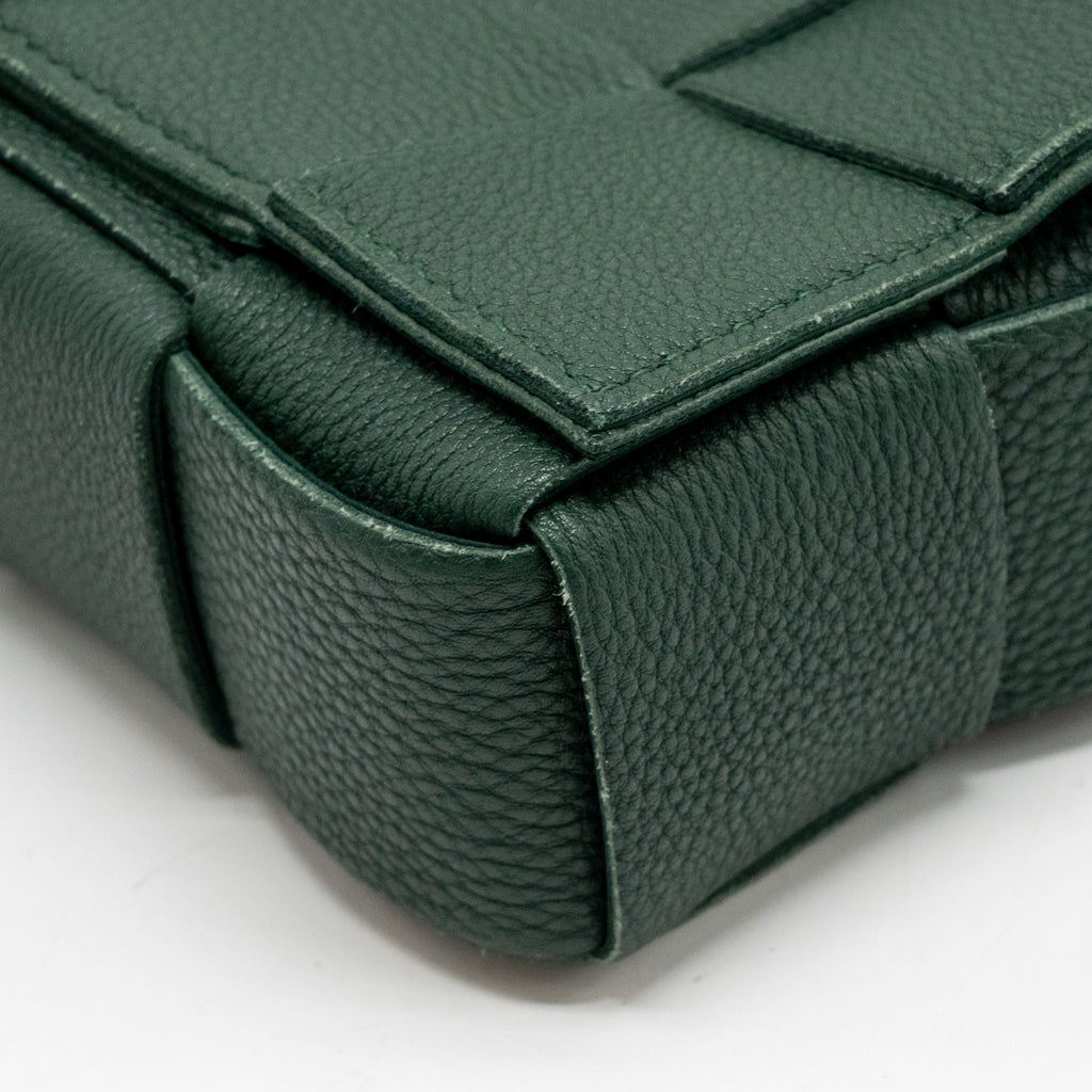 BOTTEGA VENETA SMALL CASSETTE BAG CHARM STRAP LIMITED EDITION CALFSKIN GREEN GHW