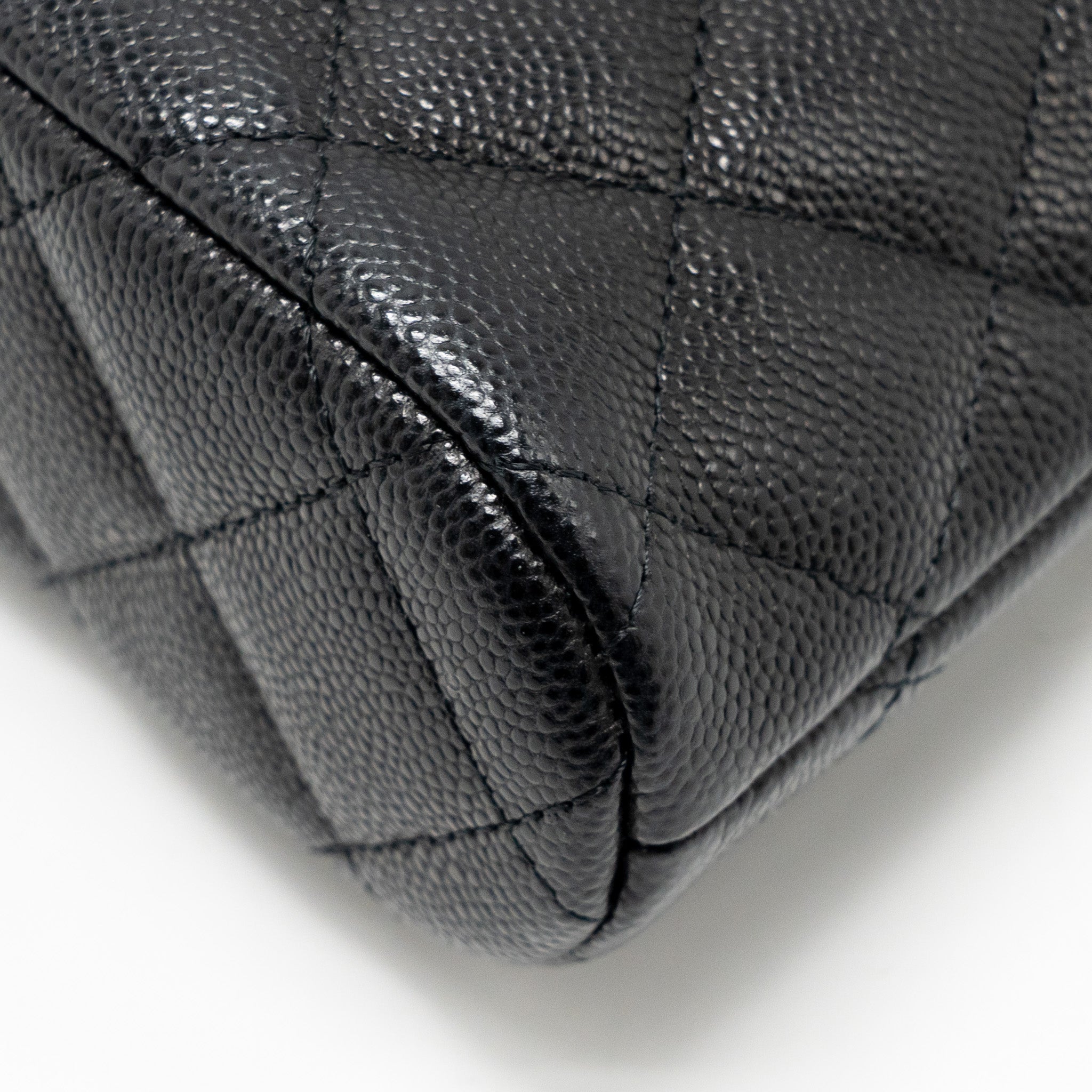 CHANEL CLASSIC CC CLUTCH WITH CHAIN CAVIAR BLACK LGHW (MICROCHIP)