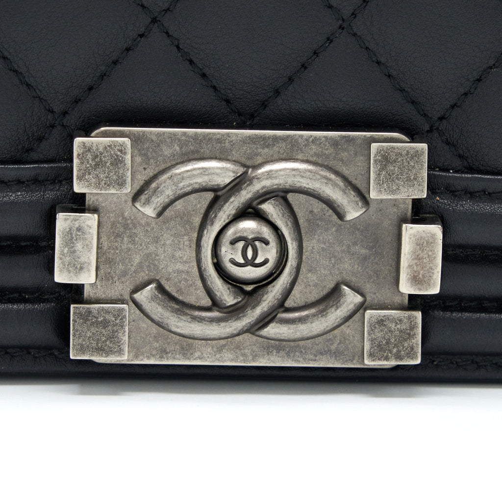 CHANEL SMALL BOY BAG CALFSKIN BLACK WITH RUTHENIUM HARDWARE