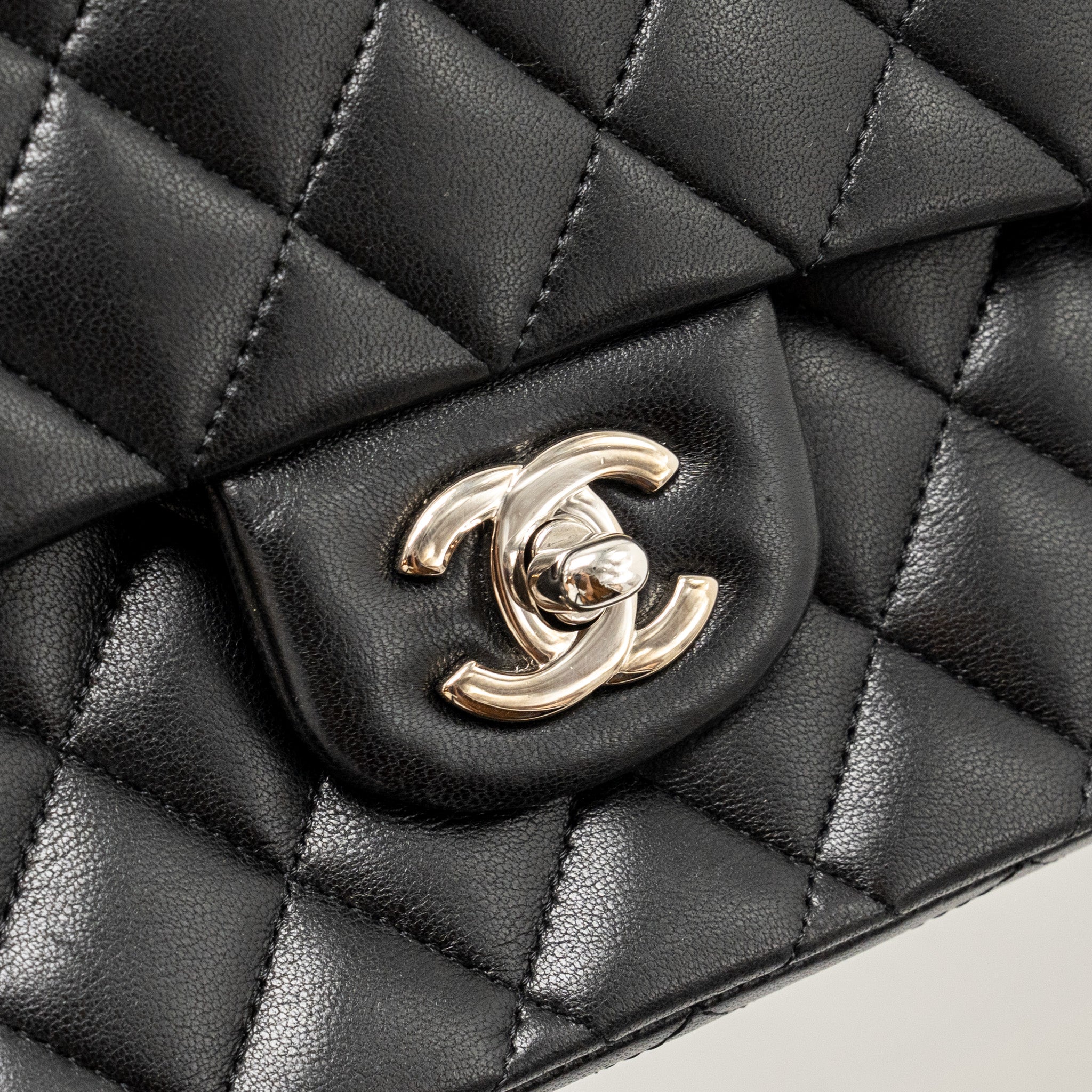 CHANEL MEDIUM CLASSIC DOUBLE FLAP BAG LAMBSKIN BLACK SHW