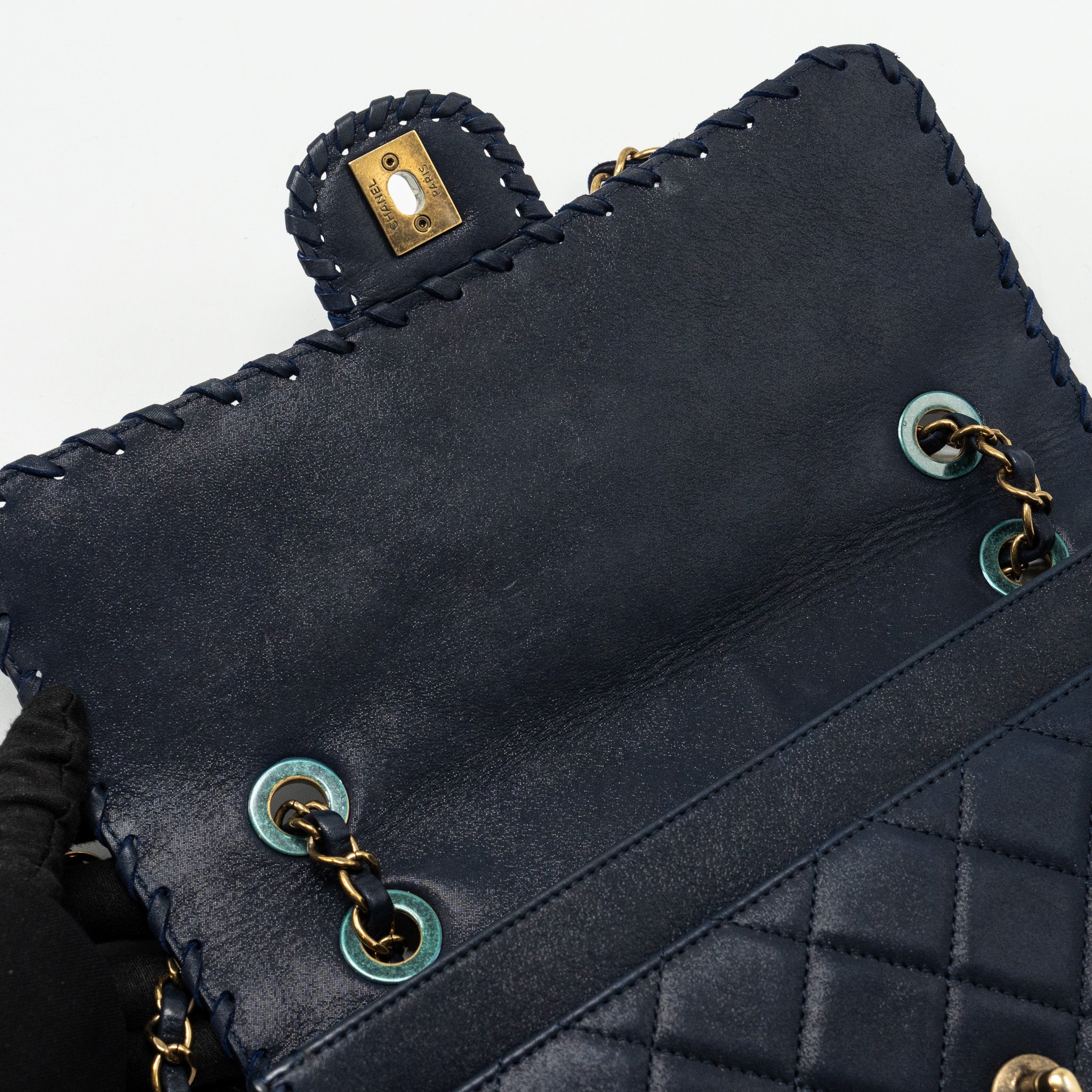 CHANEL SEASONAL FLAP BAG CALFSKIN NAVY GHW