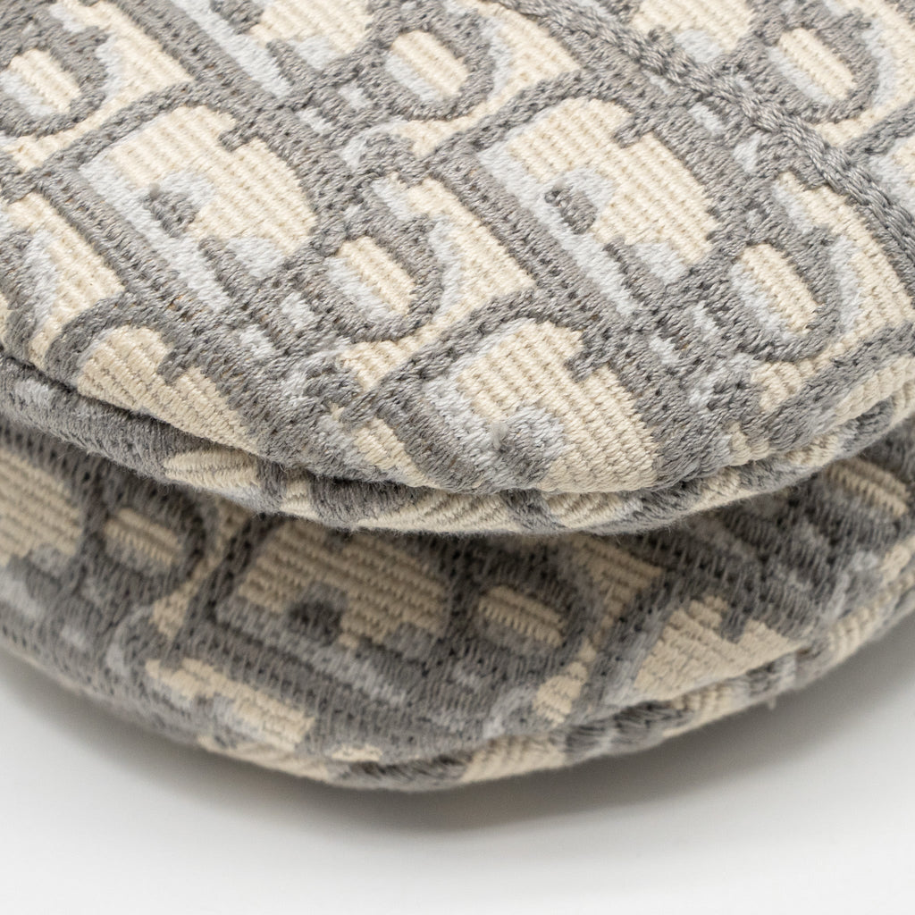 DIOR MEDIUM SADDLE BAG DIOR OBLIQUE EMBROIDERY LIGHT GREY GHW