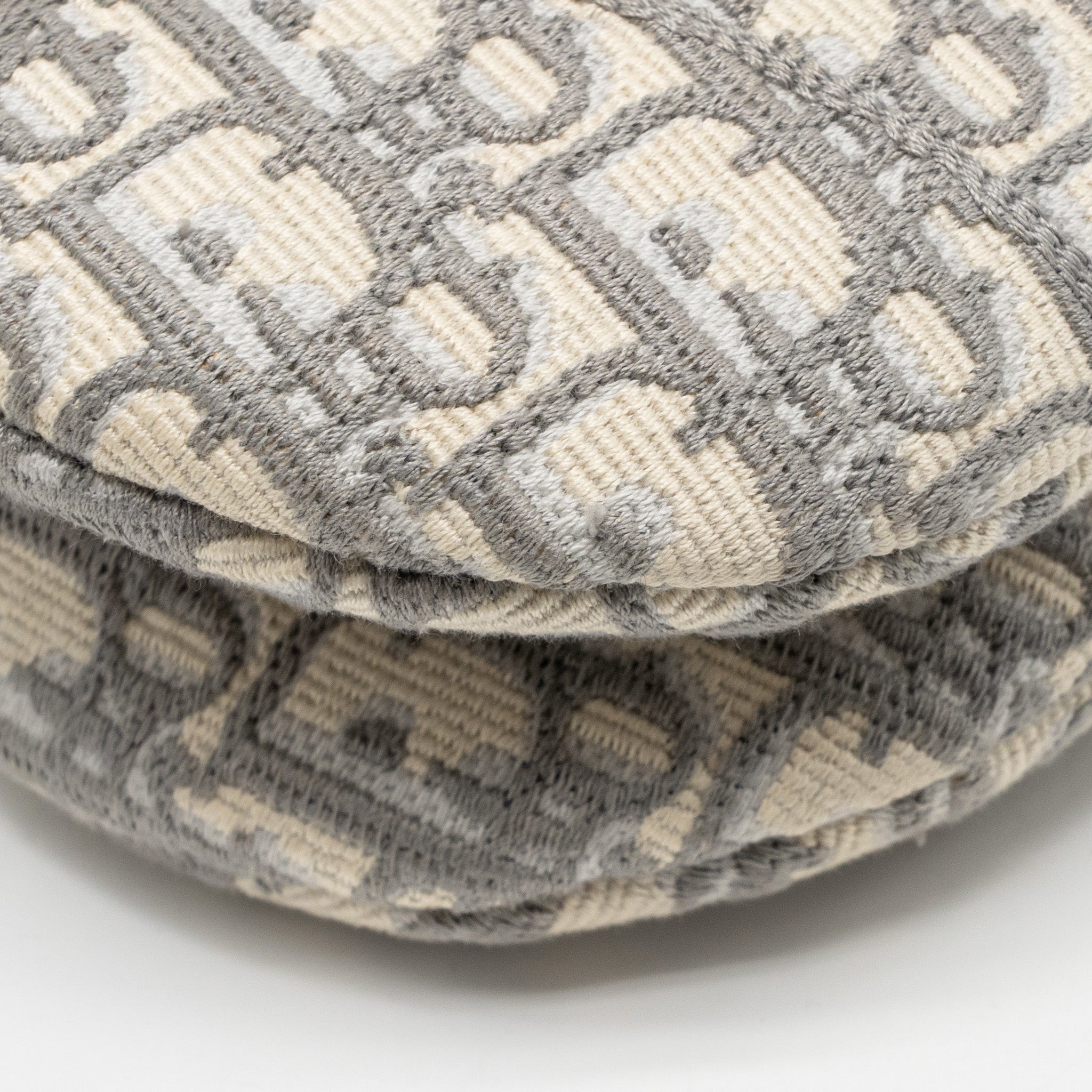 DIOR MEDIUM SADDLE BAG DIOR OBLIQUE EMBROIDERY LIGHT GREY GHW