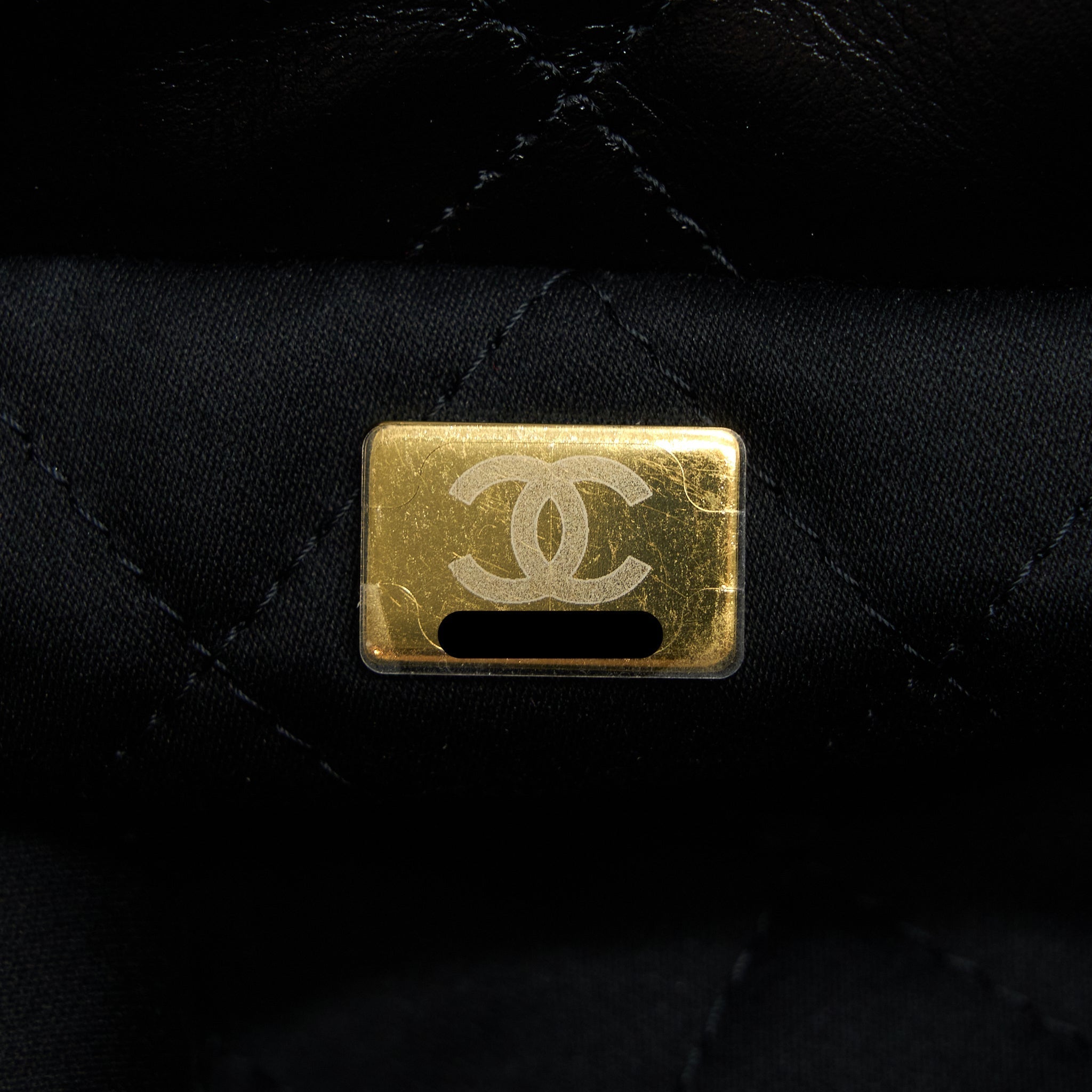 CHANEL MEDIUM 22 BAG GOLD LETTER SHINY CALFSKIN BLACK BRUSHED GHW(MICROCHIP)
