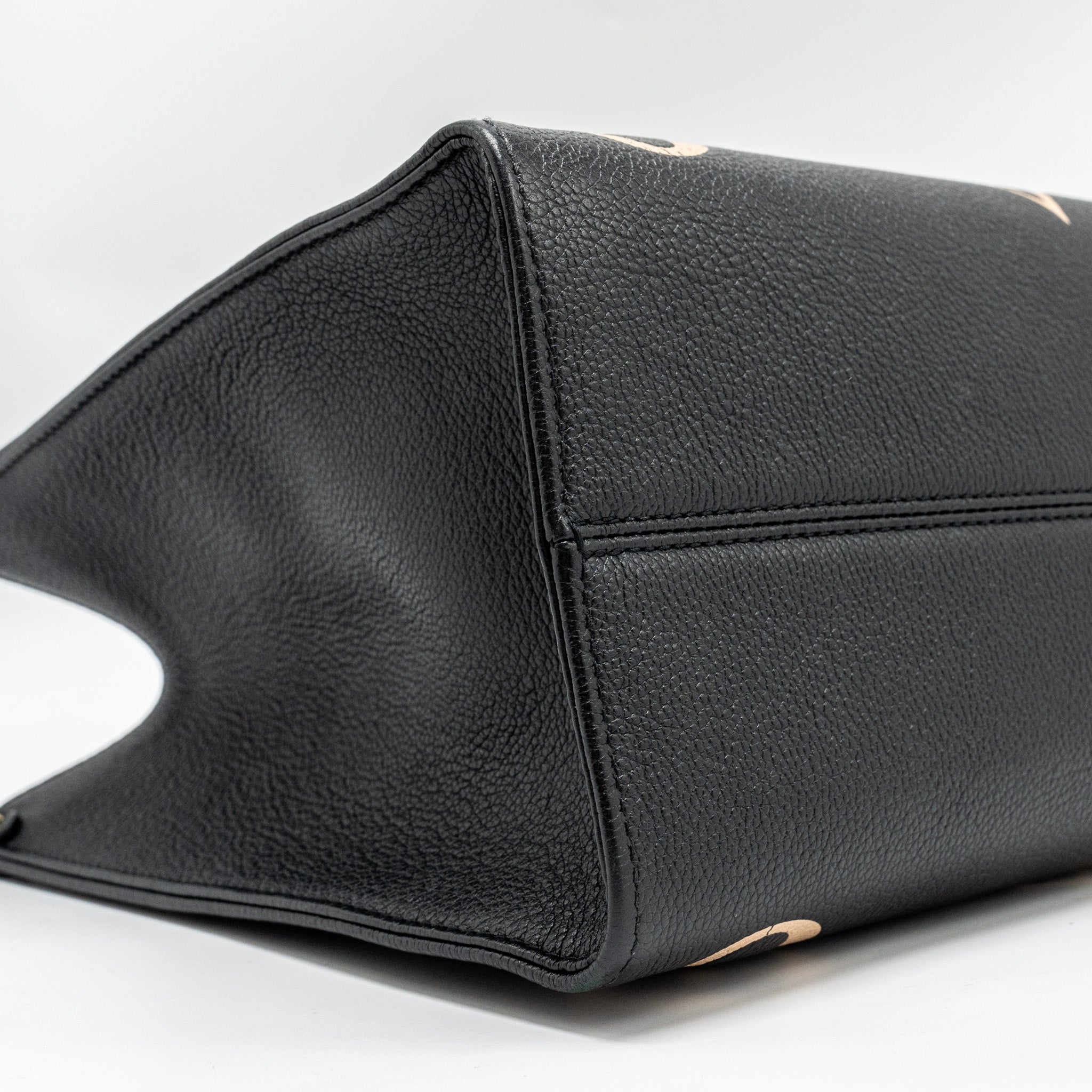LOUIS VUITTON ONTHEGO MM BICOLOUR MONOGRAM EMPREINTE BLACK / BEIGE GHW