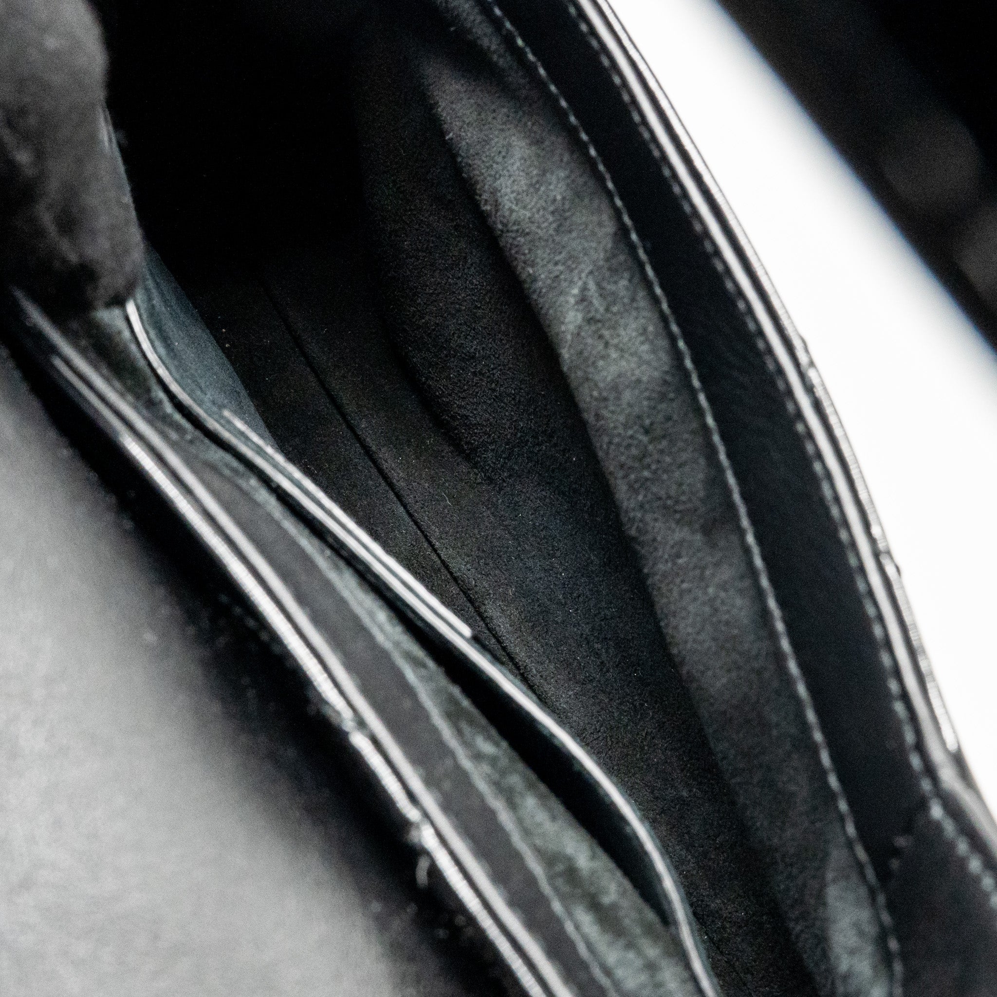 SAINT LAURENT/YSL LE 5 A 7 QUILTED SHOULDER BAG PATENT BLACK GHW