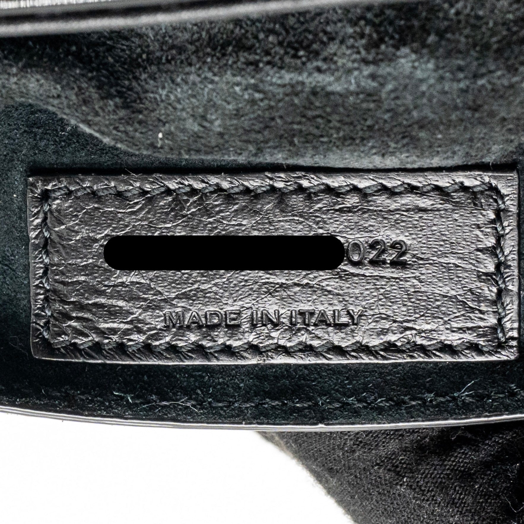 SAINT LAURENT/YSL LE 5 A 7 QUILTED SHOULDER BAG PATENT BLACK GHW