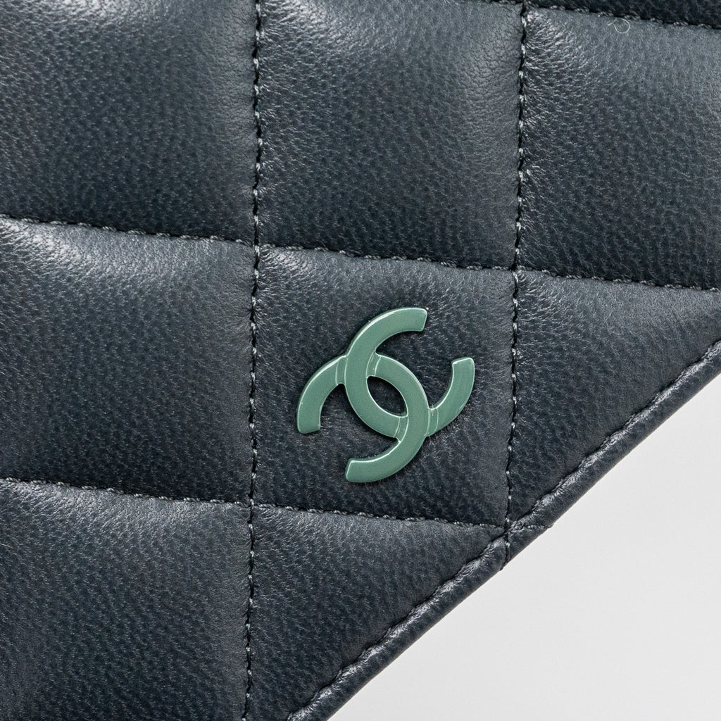 CHANEL LONG WALLET LAMBSKIN DARK GREY/GREEN IN GREEN HARDWARE