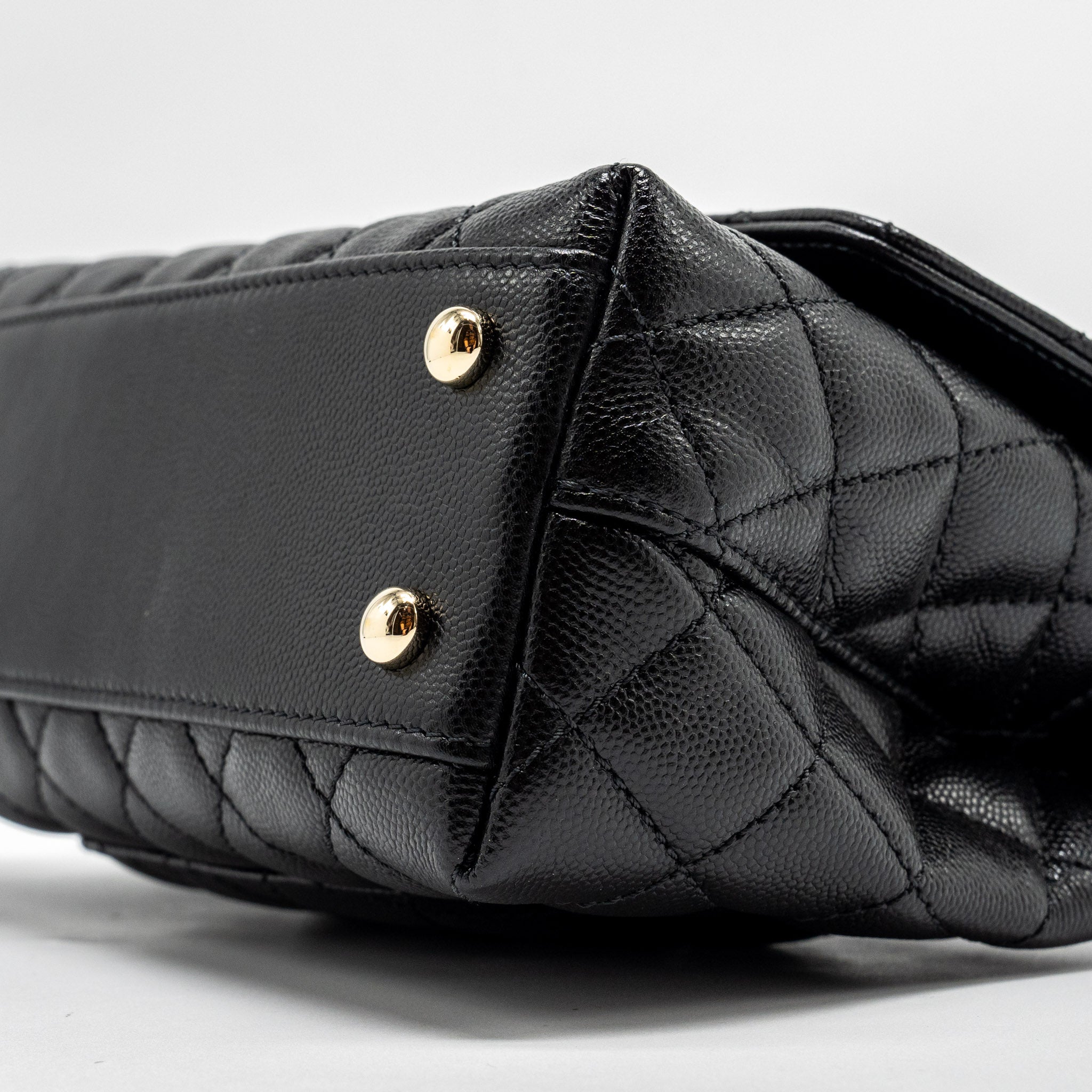 CHANEL SMALL COCO HANDLE WITH LIZARD EMBOSSED HANDLE CAVIAR BLACK LGHW (MICROCHIP)