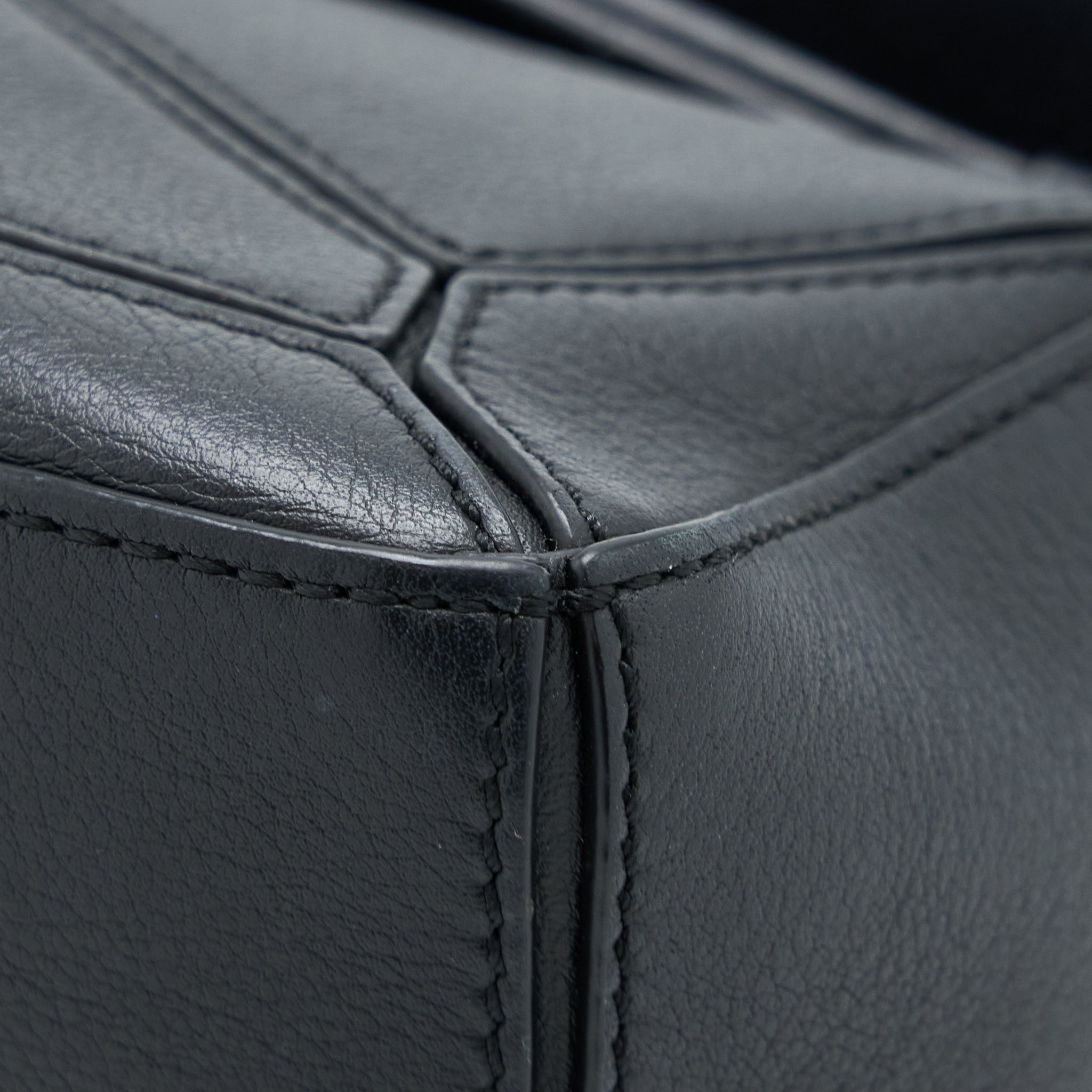 LOEWE MINI PUZZLE CALFSKIN BLACK SHW