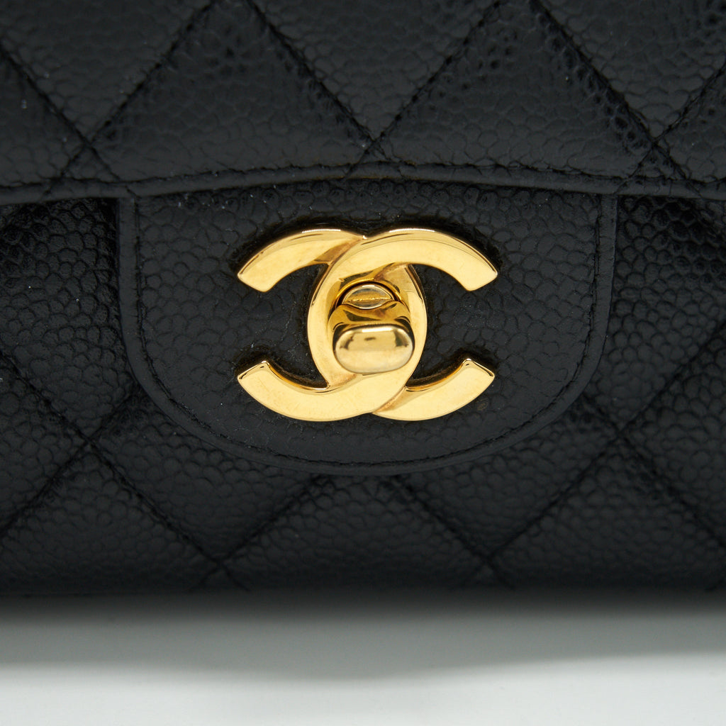 CHANEL CLASSIC DOUBLE FLAP MEDIUM 25CM CAVIAR BLACK GHW