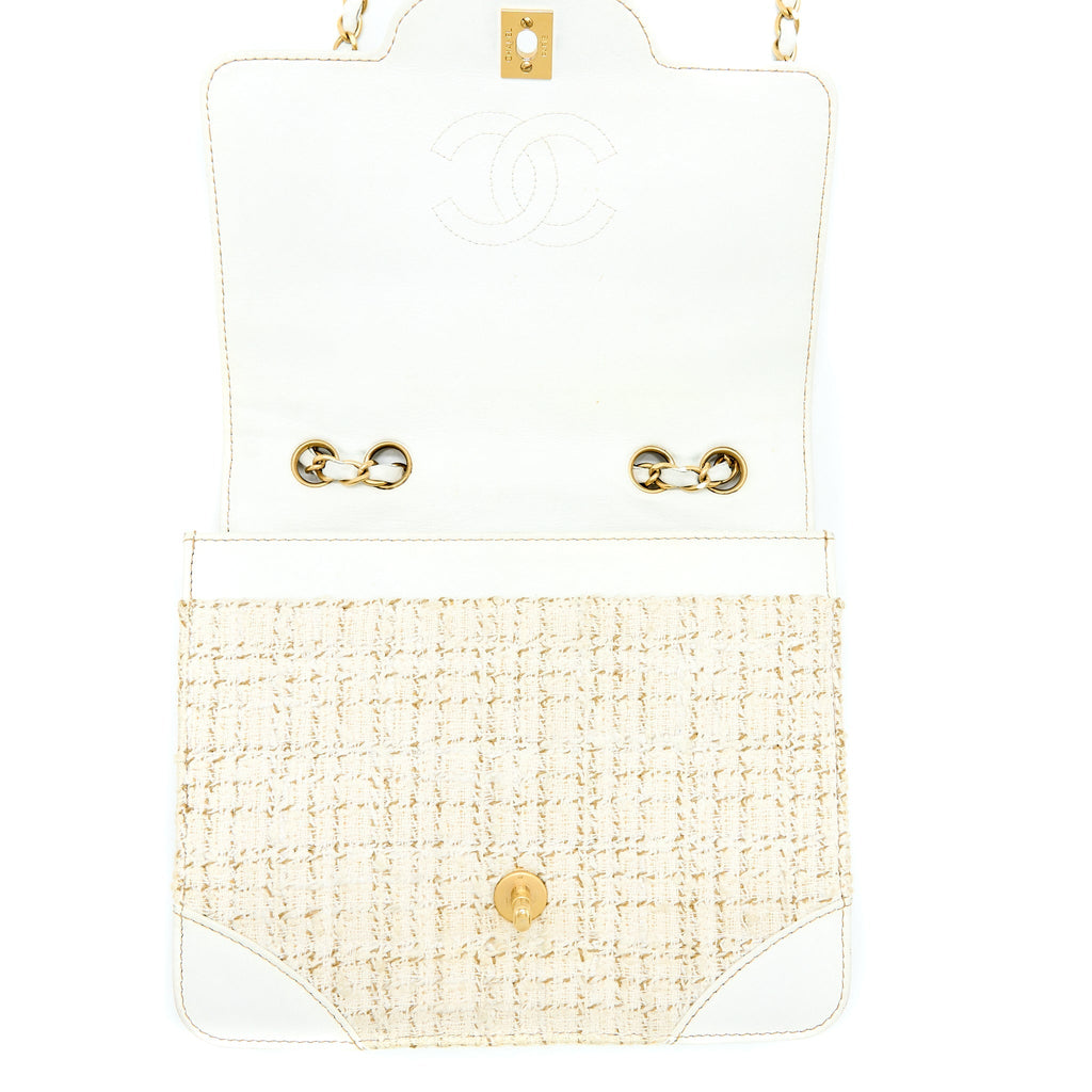 CHANEL VINTAGE FLAP BAG TWEED / LEATHER WHITE GHW