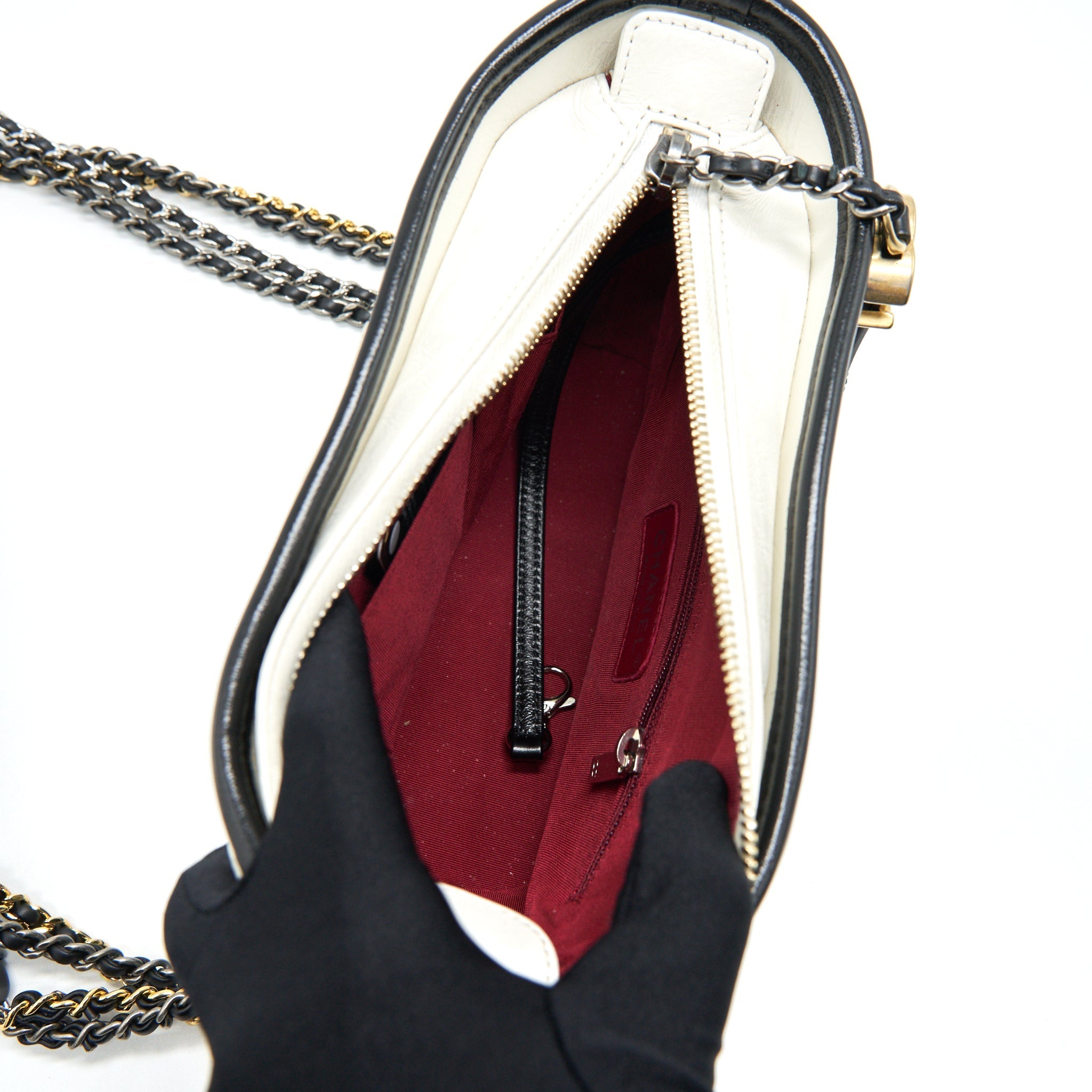 CHANEL CHEVRON SMALL GABRIELLE HOBO BAG WHITE/ BLACK