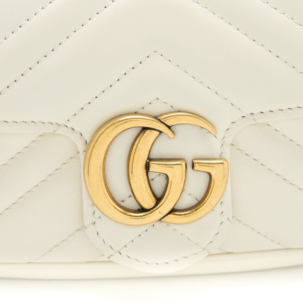 GUCCI GG MARMONT SUPER MINI BAG MATELASSÉ WHITE BRUSHED GHW