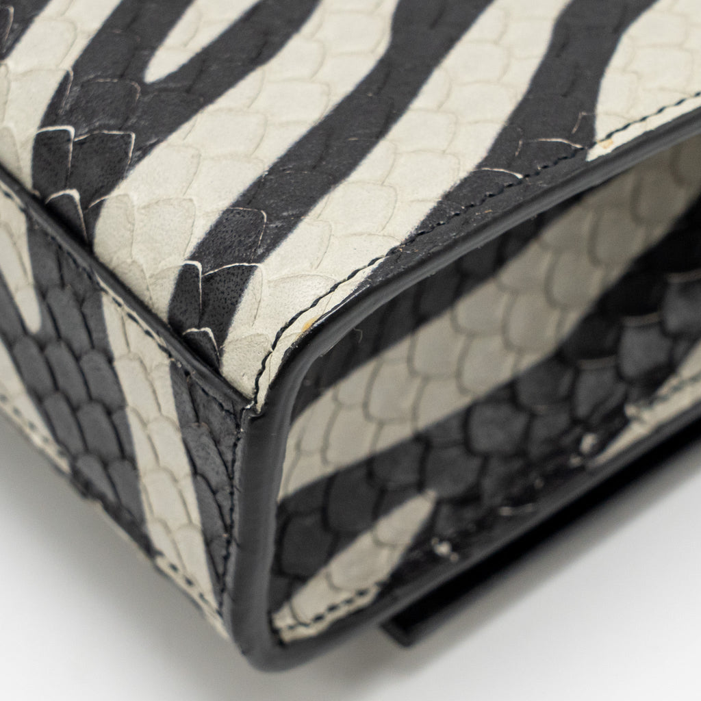 SAINT LAURENT/YSL MEDIUM KATE SHOULDER BAG WITH TASSEL EMBOSSED LEATHER BLACK/WHITE SHW