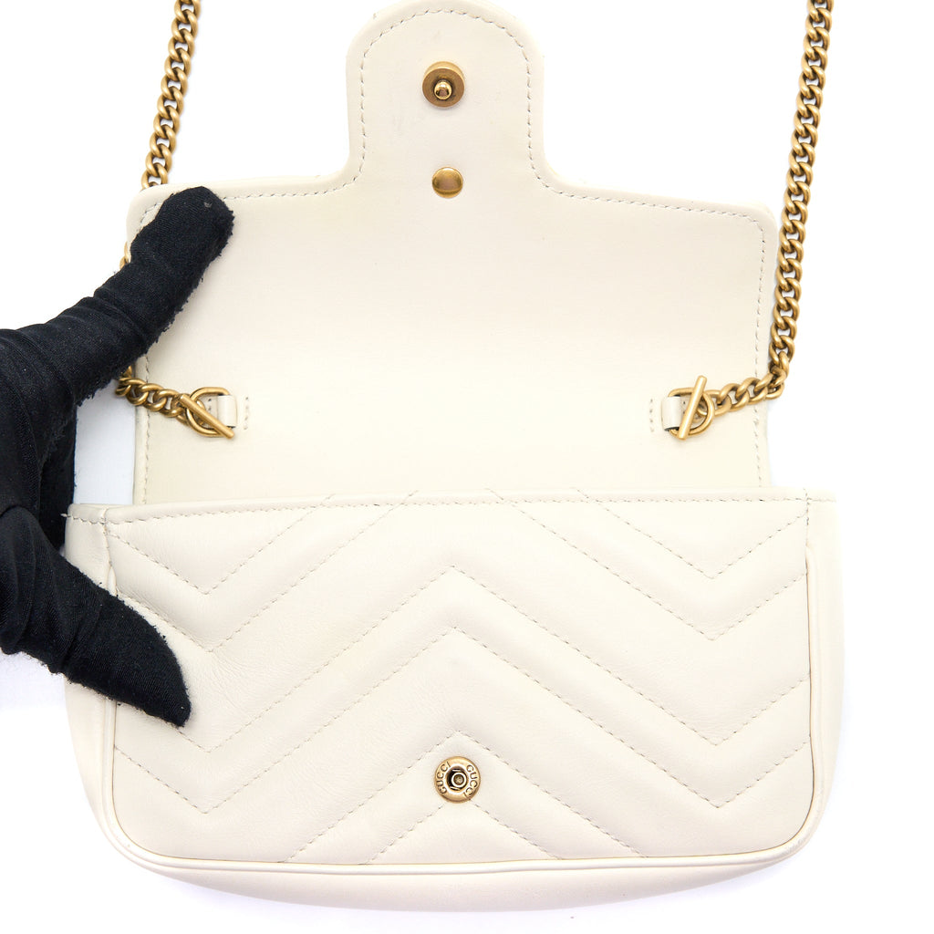 GUCCI GG MARMONT SUPER MINI BAG MATELASSÉ WHITE BRUSHED GHW