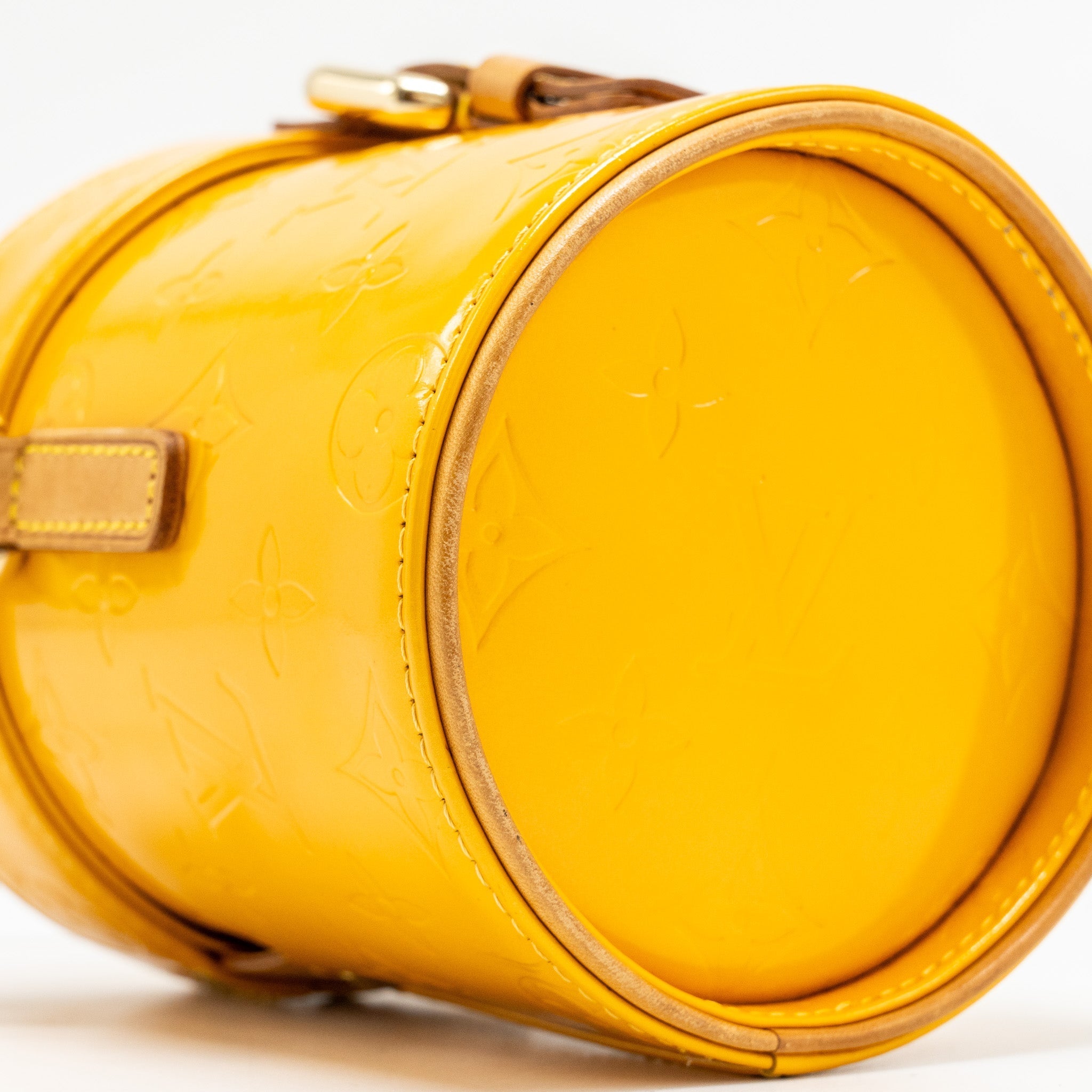LOUIS VUITTON VERNIS ASTOR PLACE VANITY BAG PATENT YELLOW GHW