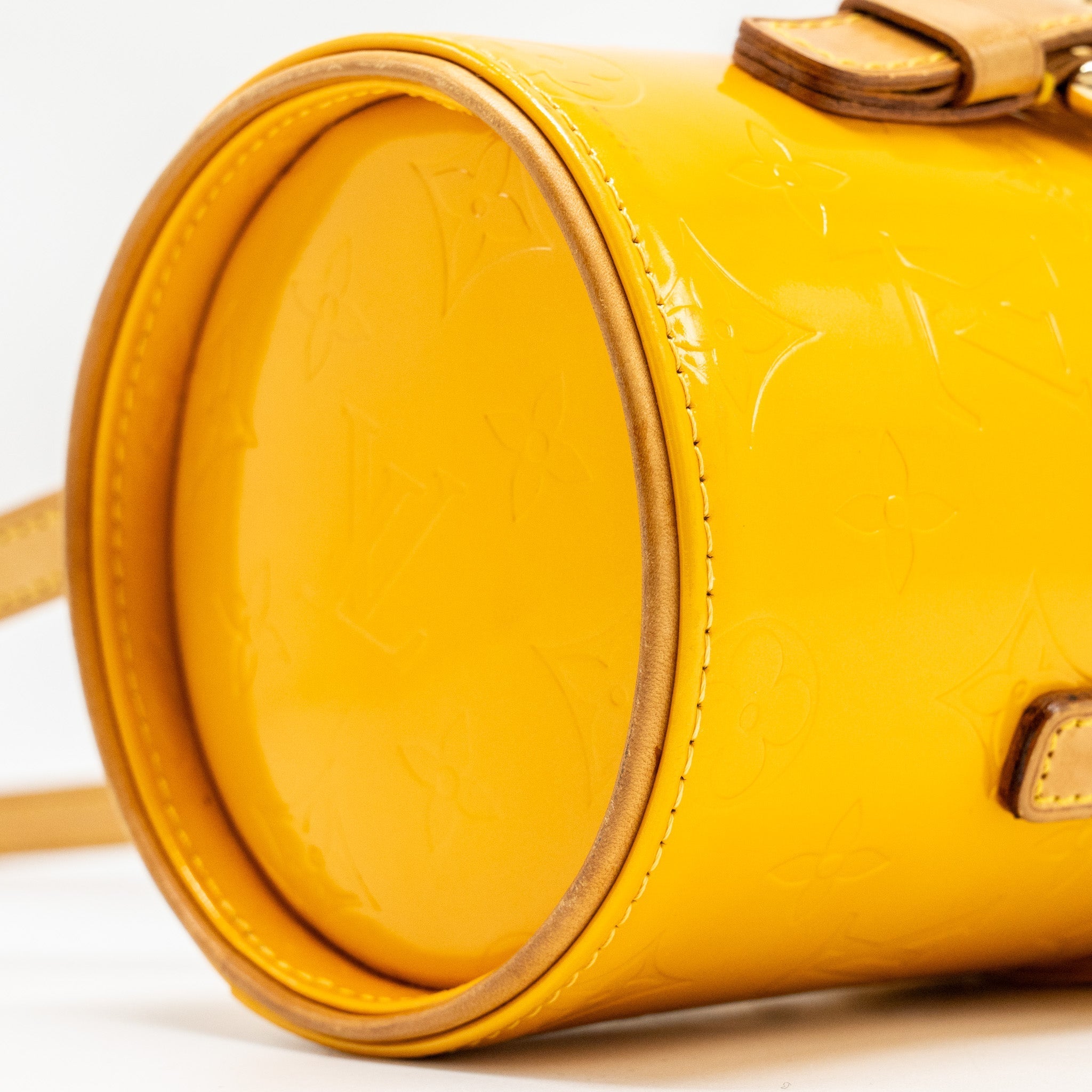 LOUIS VUITTON VERNIS ASTOR PLACE VANITY BAG PATENT YELLOW GHW