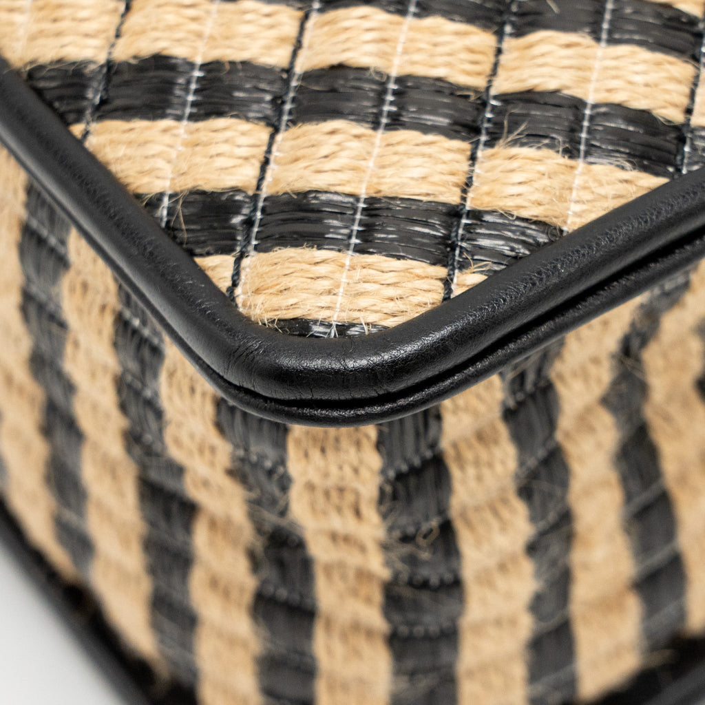 CHANEL URBAN JUNGLE BUCKET BAG RAFFIA/LEATHER BLACK/BEIGE LGHW