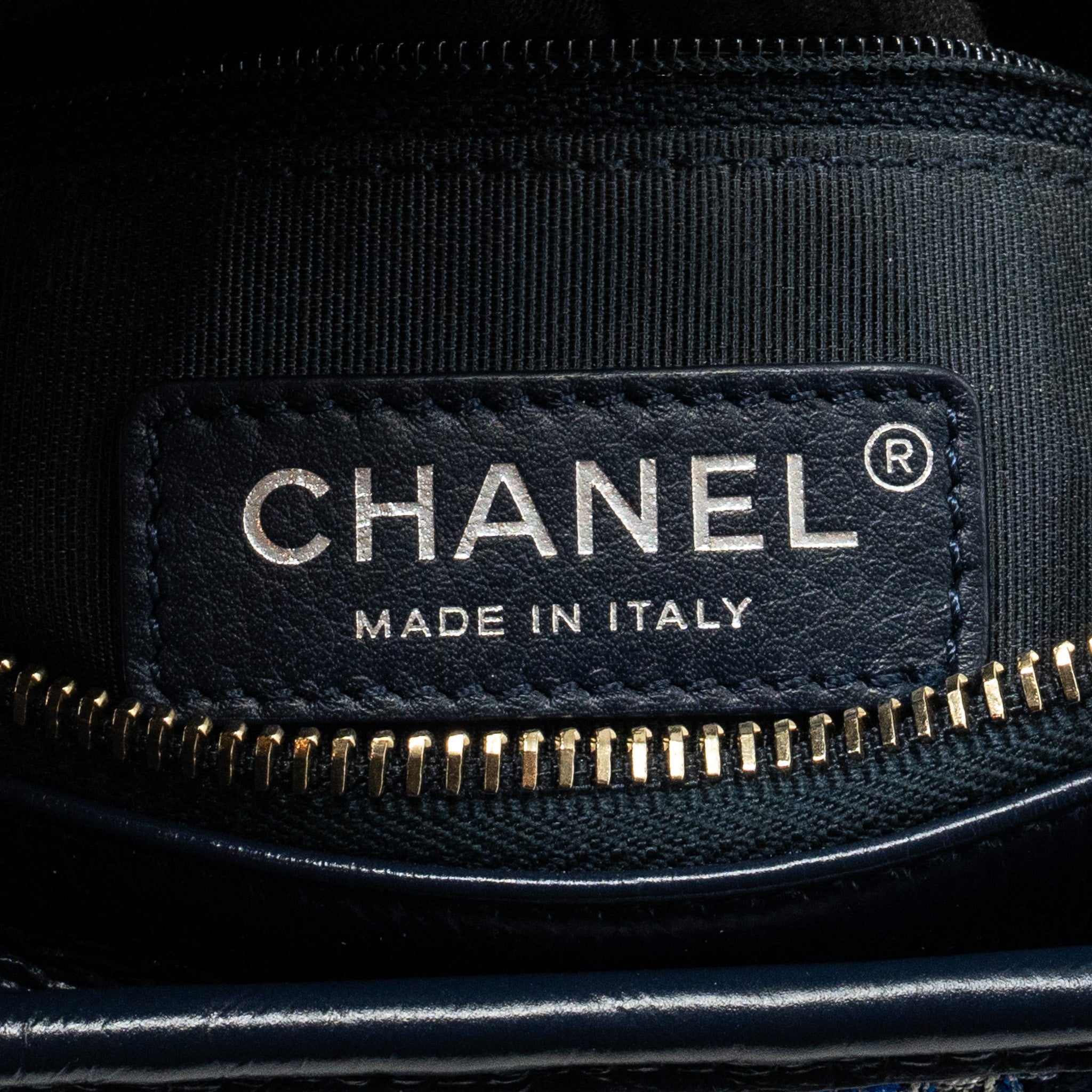 CHANEL SMALL GABRIELLE HOBO BAG TWEED NAVY/MULTICOLOUR WITH MULTICOLOUR HARDWARE