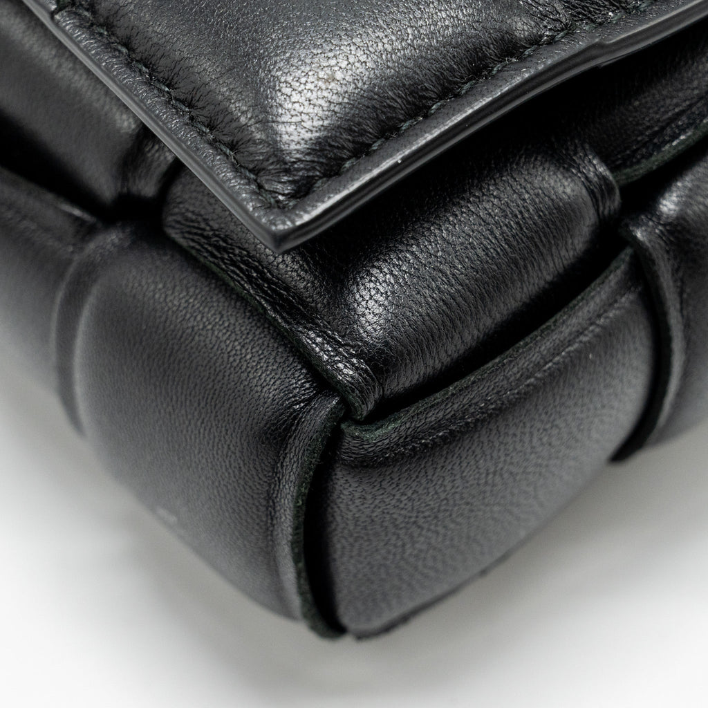 BOTTEGA VENETA SMALL PADDED CASSETTE BAG LAMBSKIN BLACK GHW