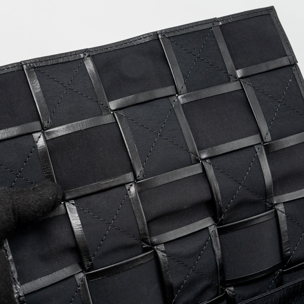 BOTTEGA VENETA SMALL CASSETTE BAG LAMBSKIN BLACK SHW