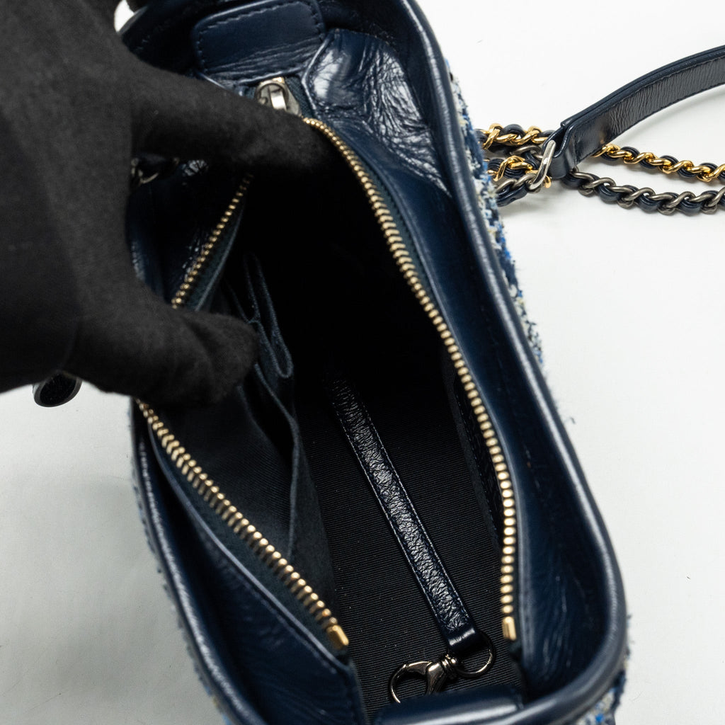 CHANEL SMALL GABRIELLE HOBO BAG TWEED NAVY/MULTICOLOUR WITH MULTICOLOUR HARDWARE