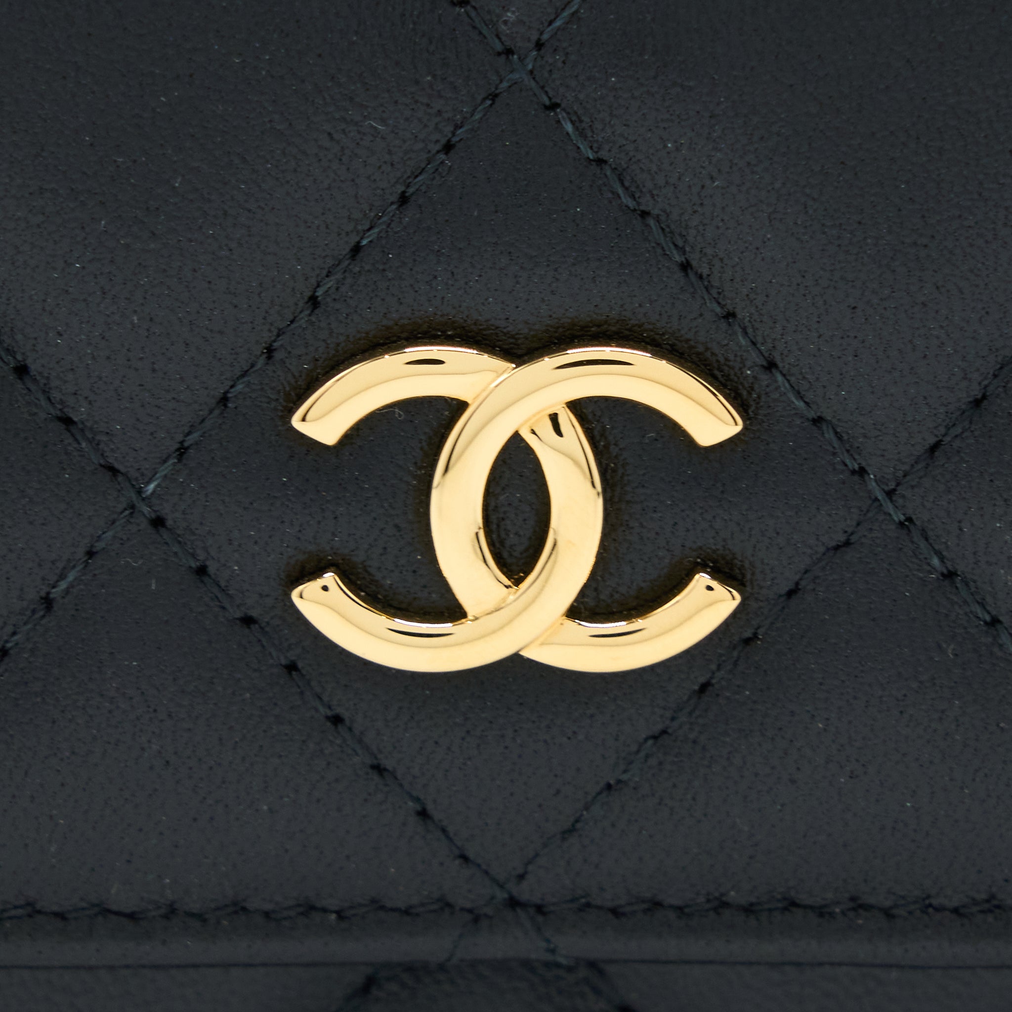CHANEL JEWEL HOOK CARDHOLDER LAMBSKIN BLACK GHW