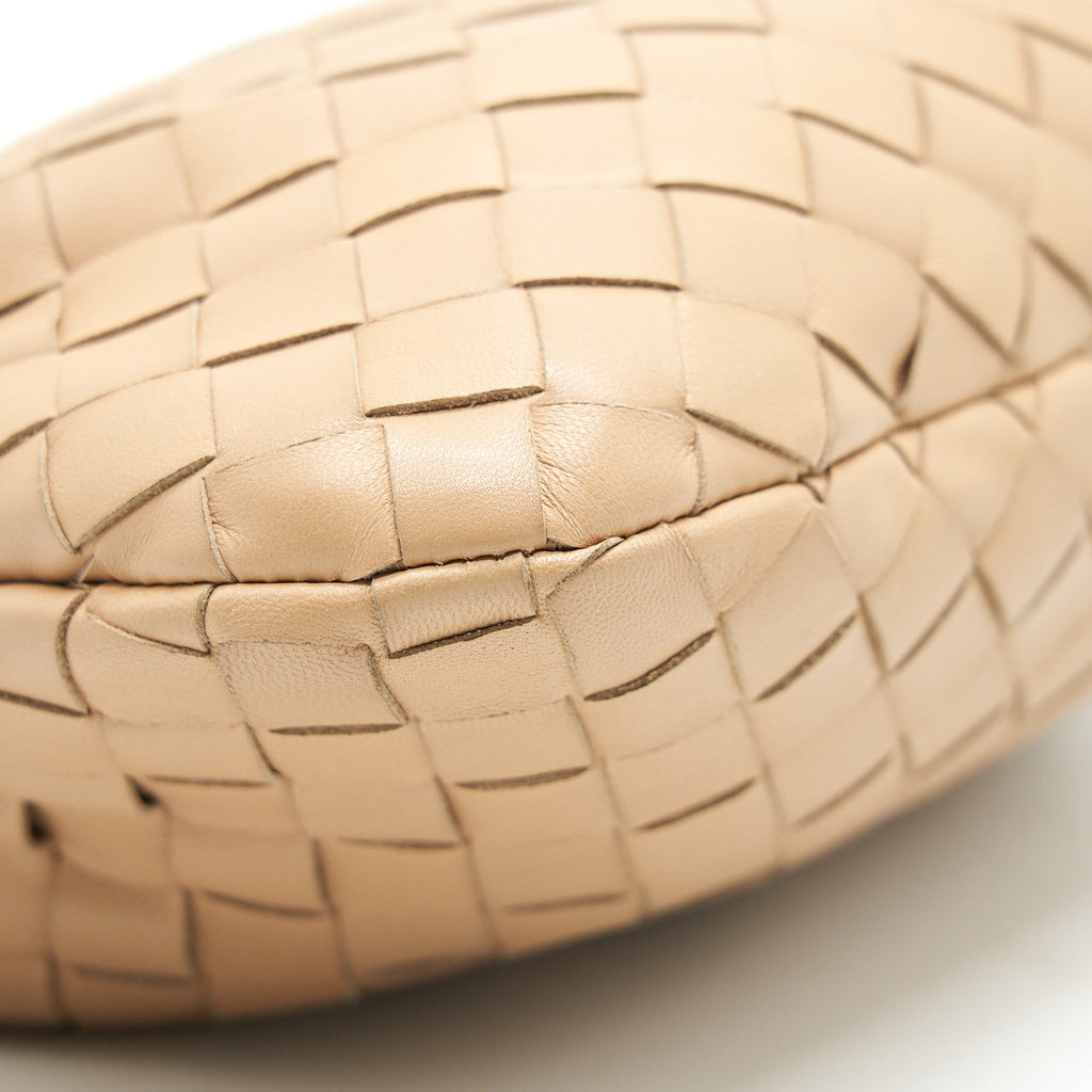 BOTTEGA VENETA THE MINI JODIE IN BEIGE