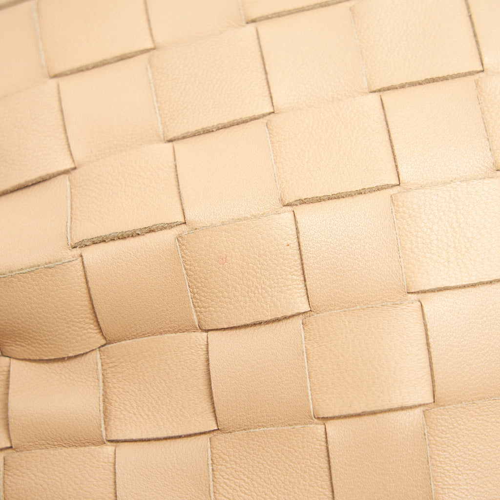 BOTTEGA VENETA THE MINI JODIE IN BEIGE