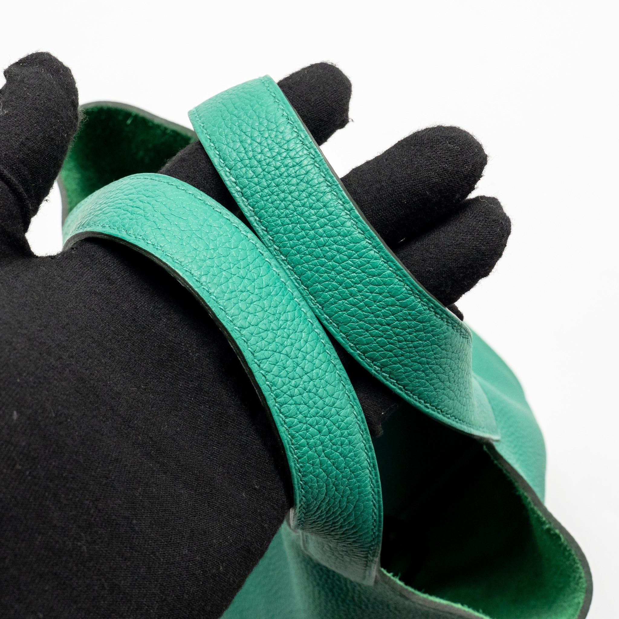 HERMES PICOTIN 18 LOCK BAG TAURILLON MAURICE VERT JADE GHW