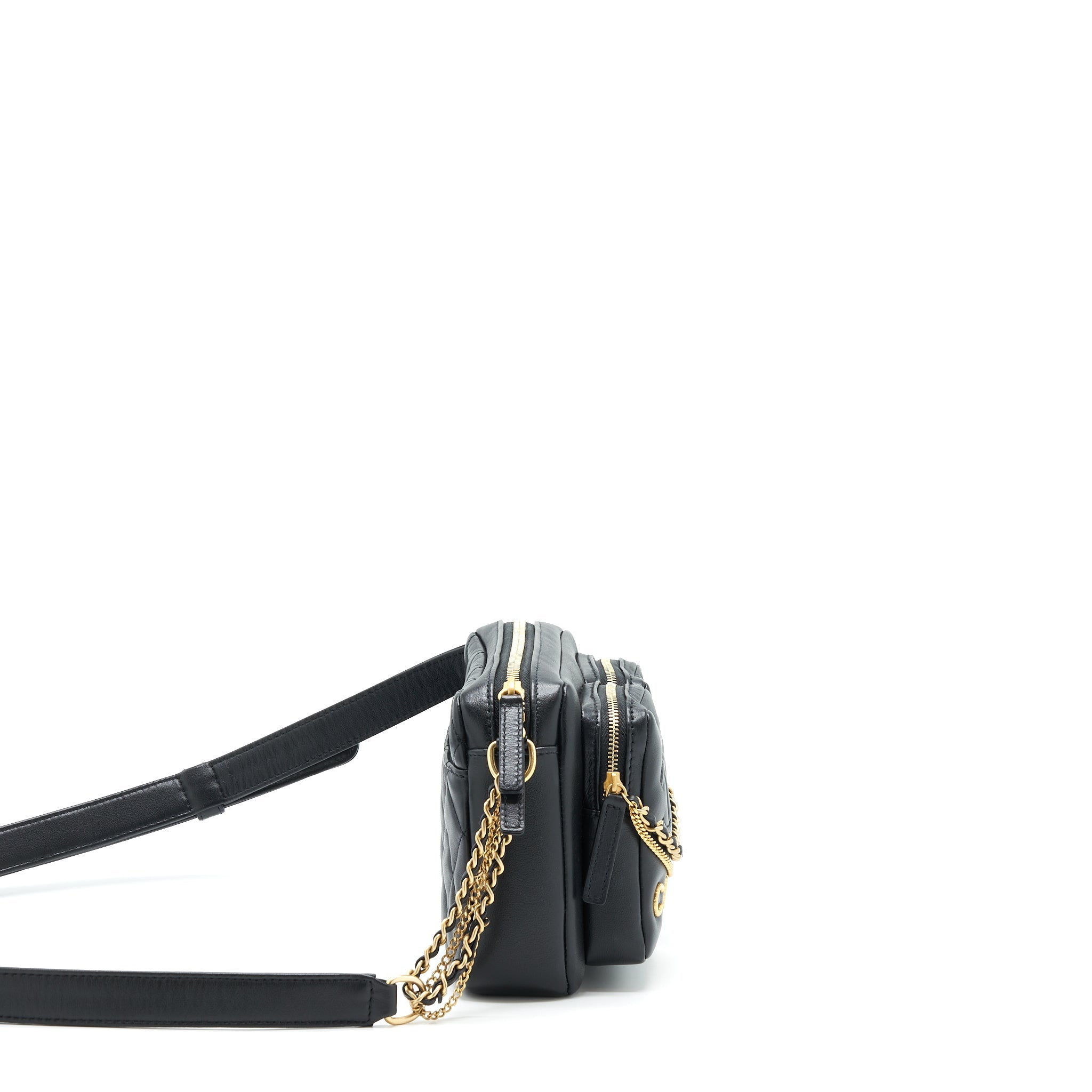 CHANEL 22C CAMERA BAG CALFSKIN BLACK GHW(MICROCHIP)